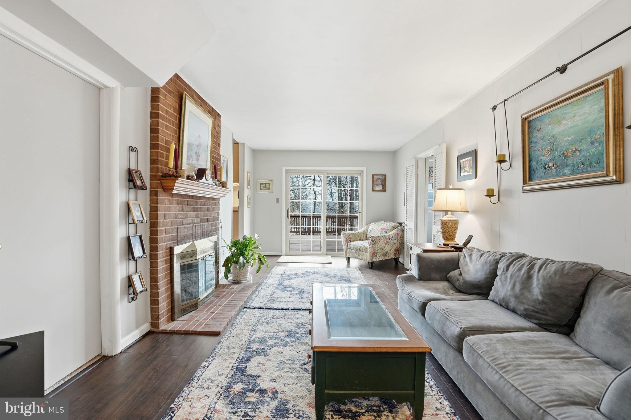 RIVERSIDE ESTATES - Residential