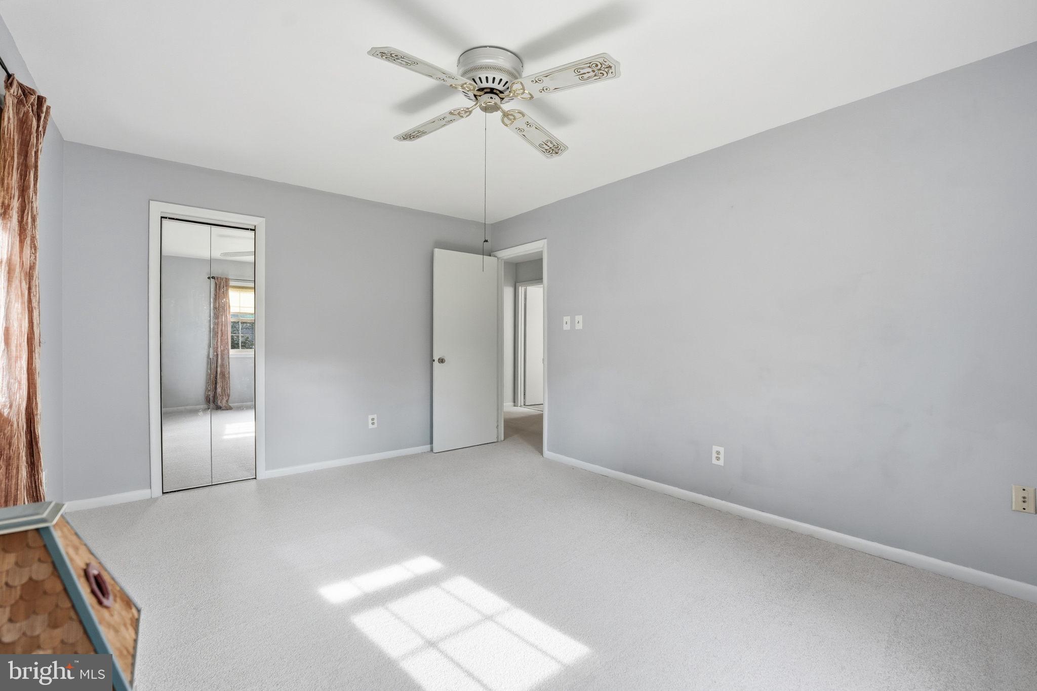 RIVERSIDE ESTATES - Residential