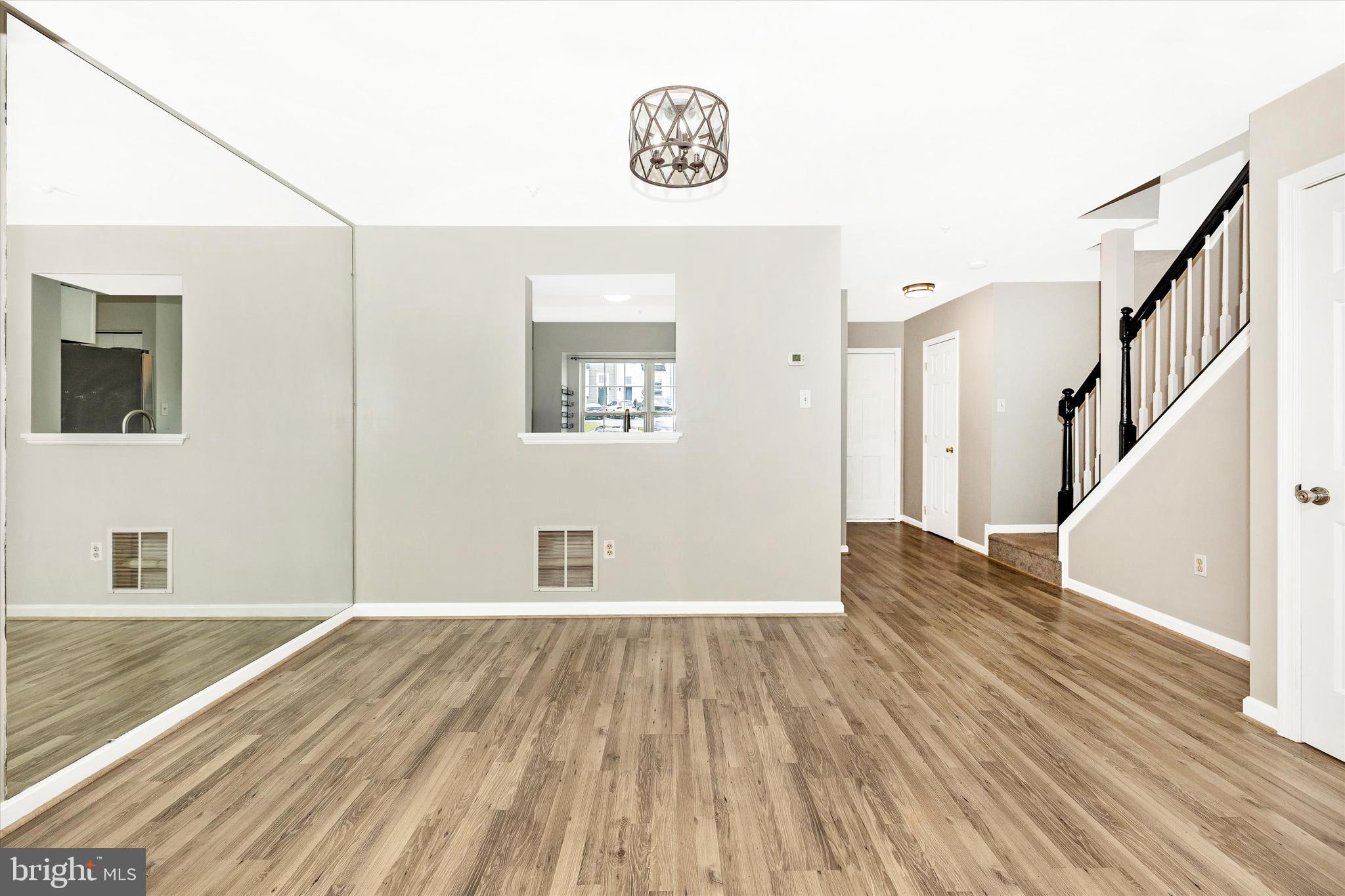 NEW MARKET WEST - Residential