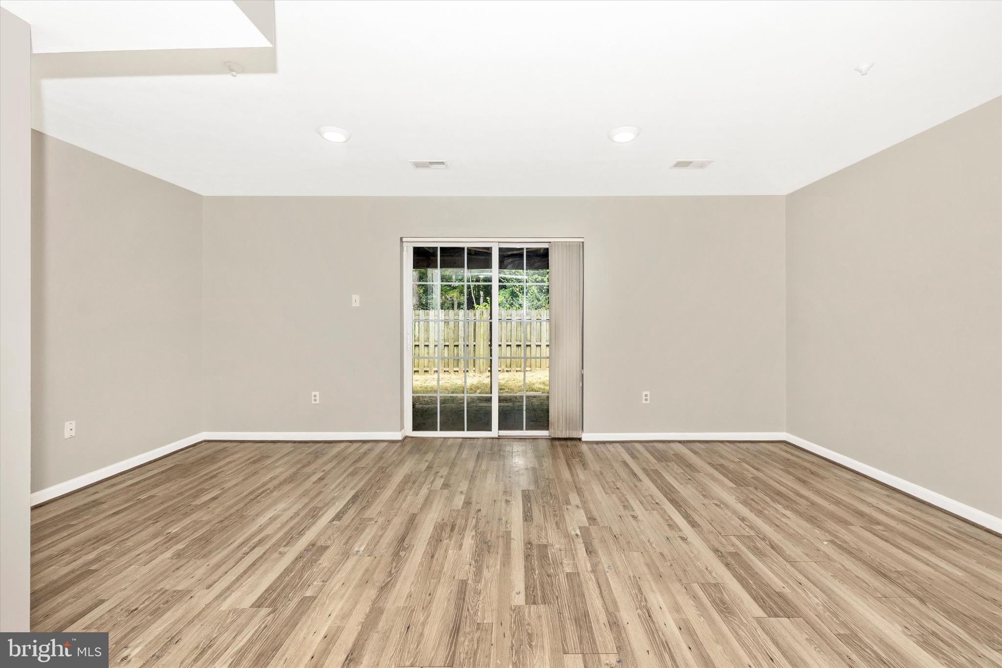 NEW MARKET WEST - Residential