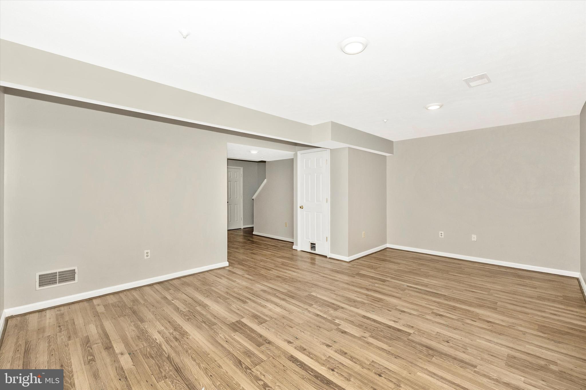 NEW MARKET WEST - Residential