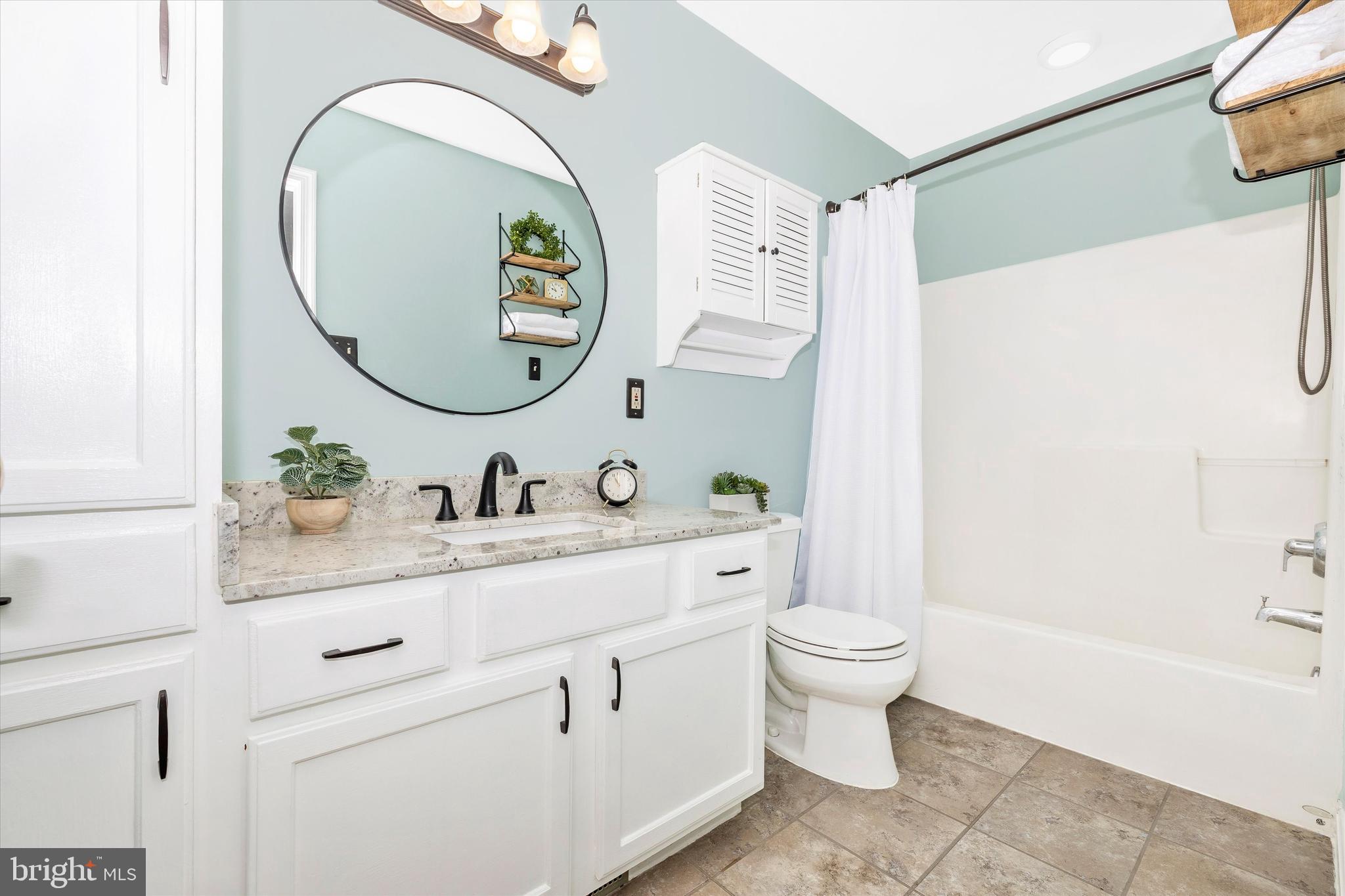 NEW MARKET WEST - Residential