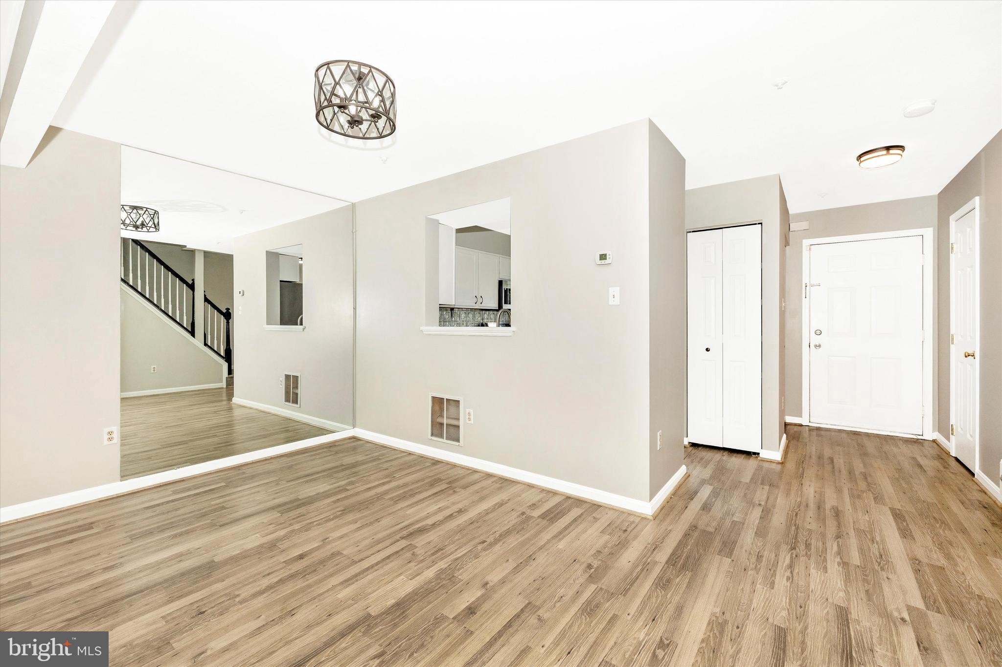 NEW MARKET WEST - Residential