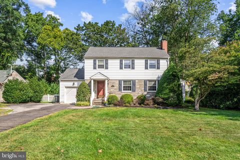 215 OAK AVENUE HADDONFIELD NJ 08033