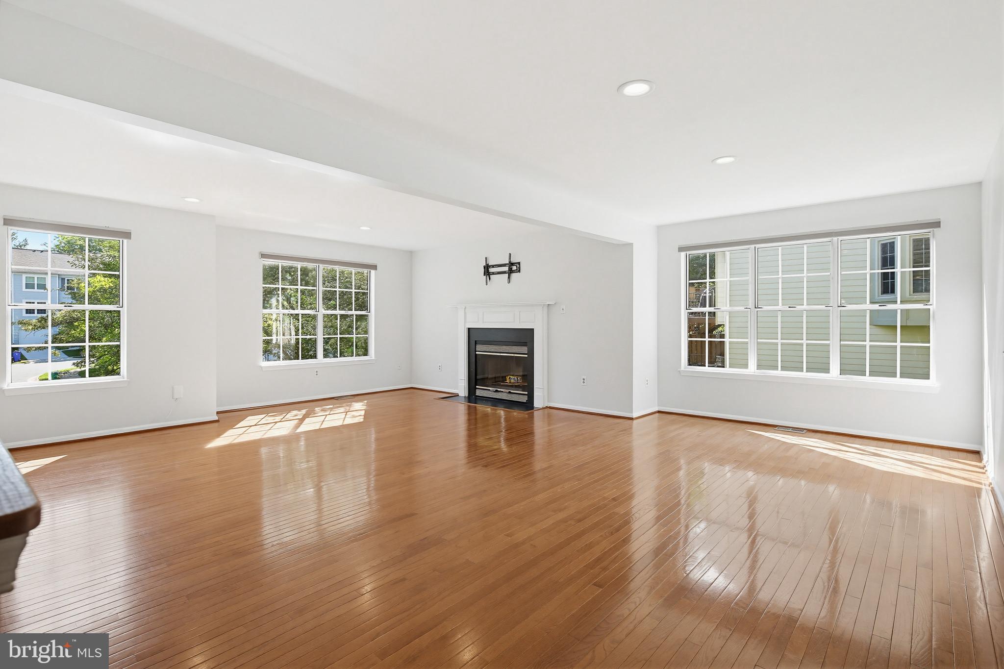 DORSEY SEARCH - Residential