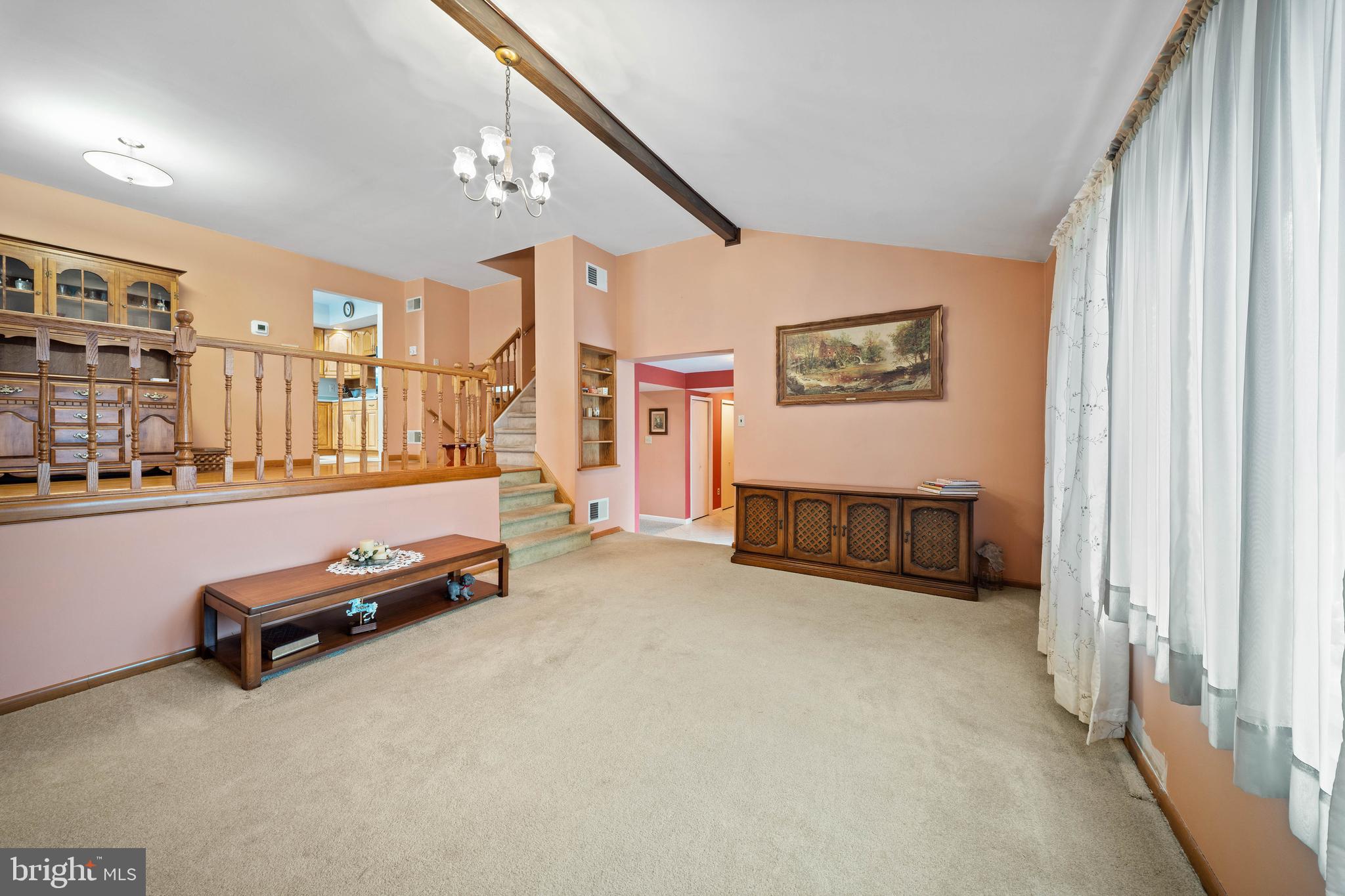 403 CIRCLE DRIVE