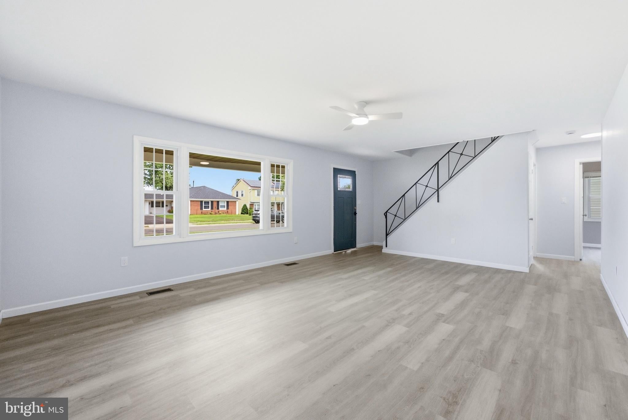 8 MARBORO LANE