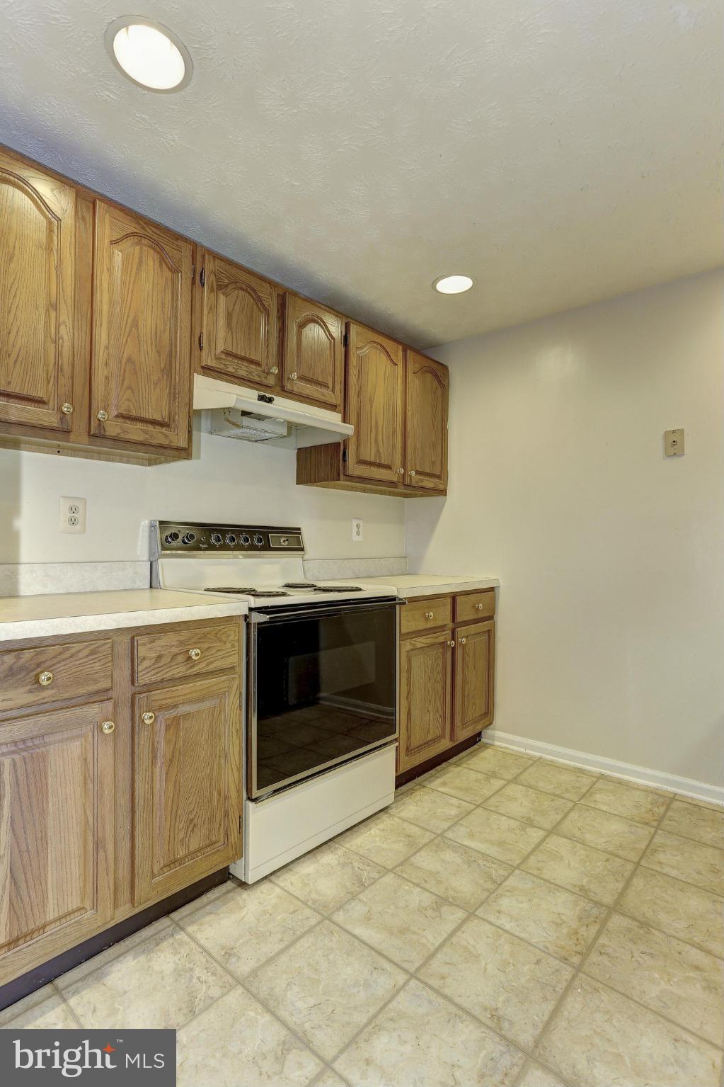 VILLAGE OF HICKORY RIDGE - Residential