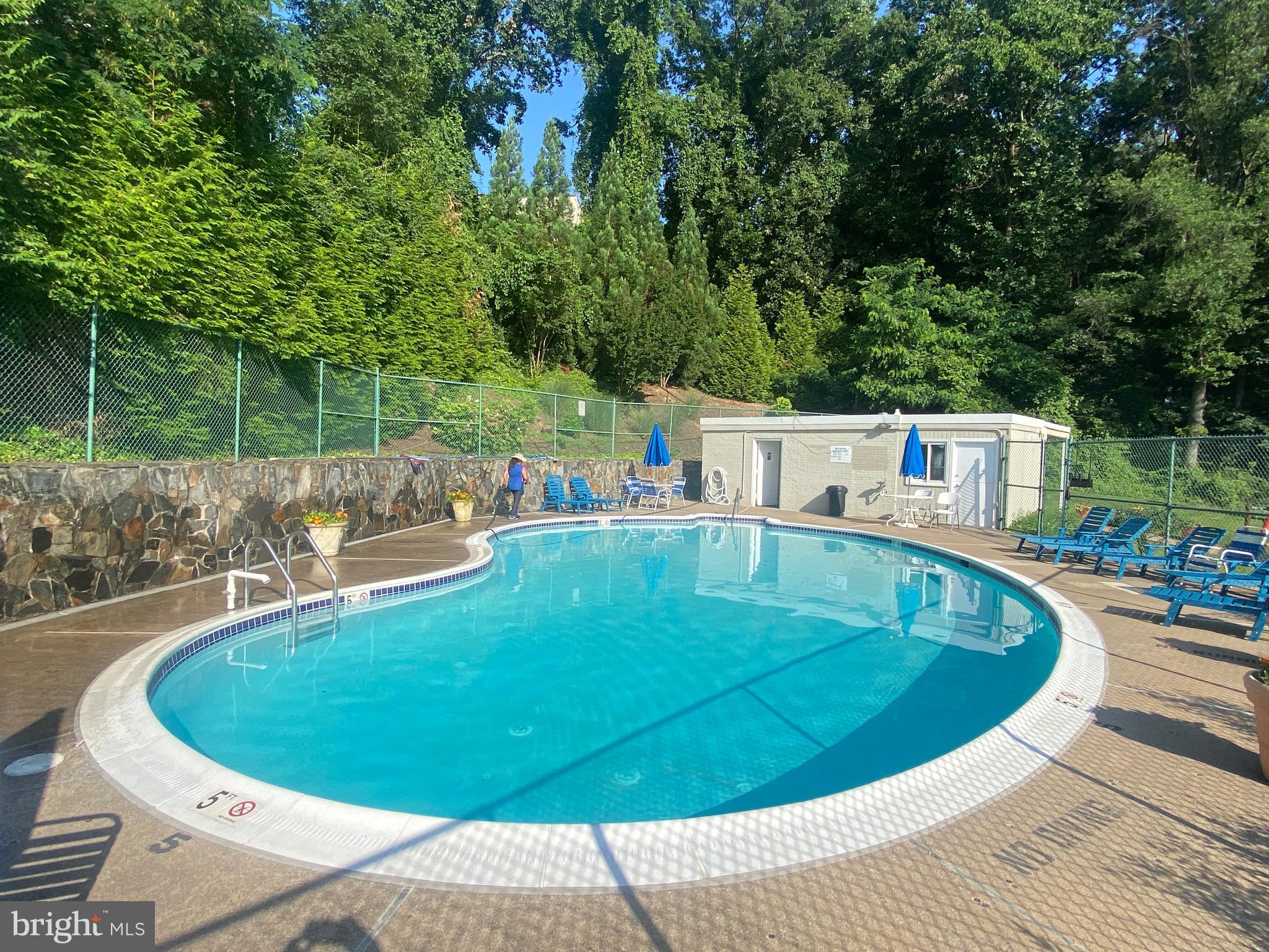 PARK GLEN - Residential Lease