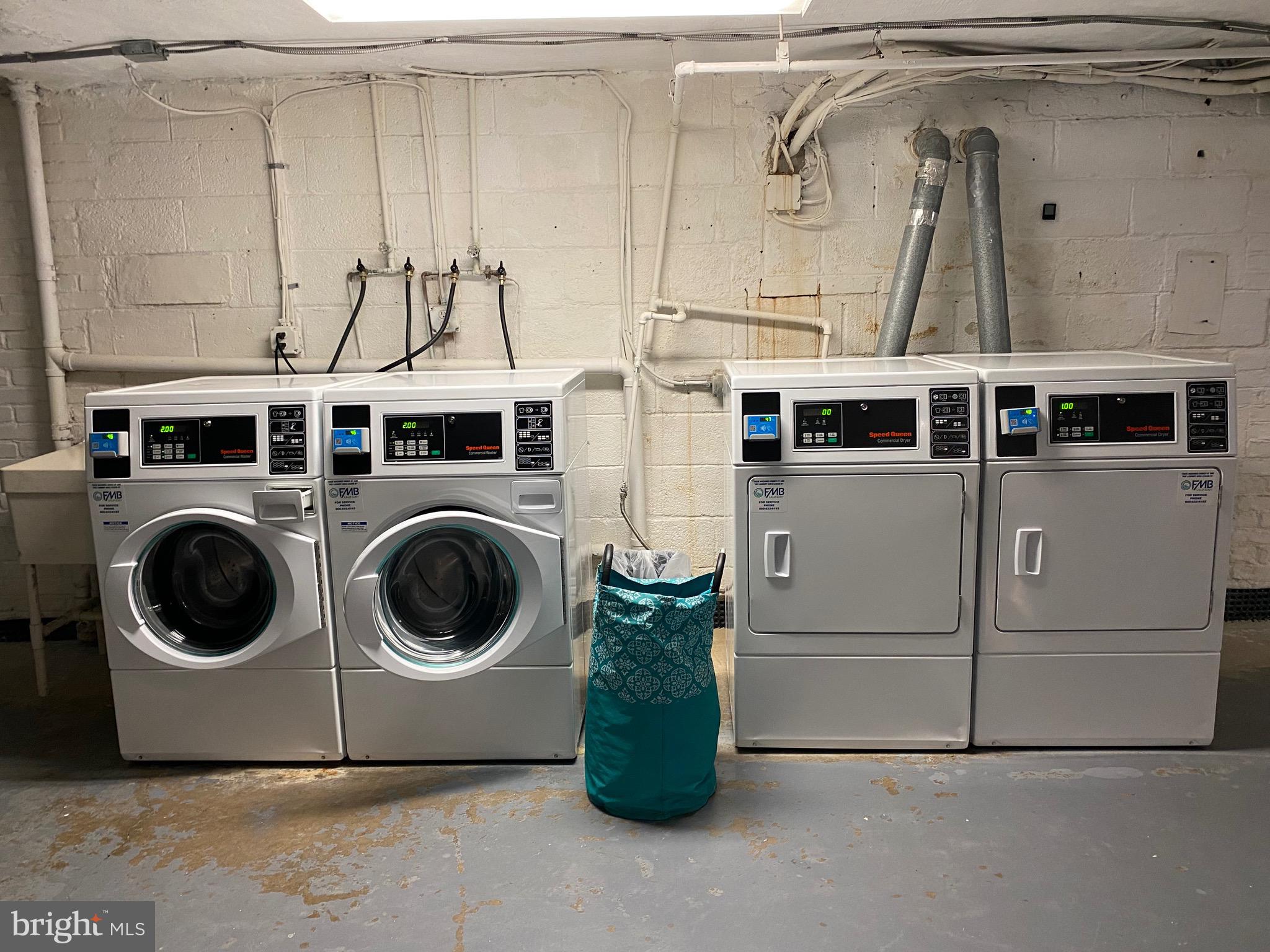 PARK GLEN - Residential Lease