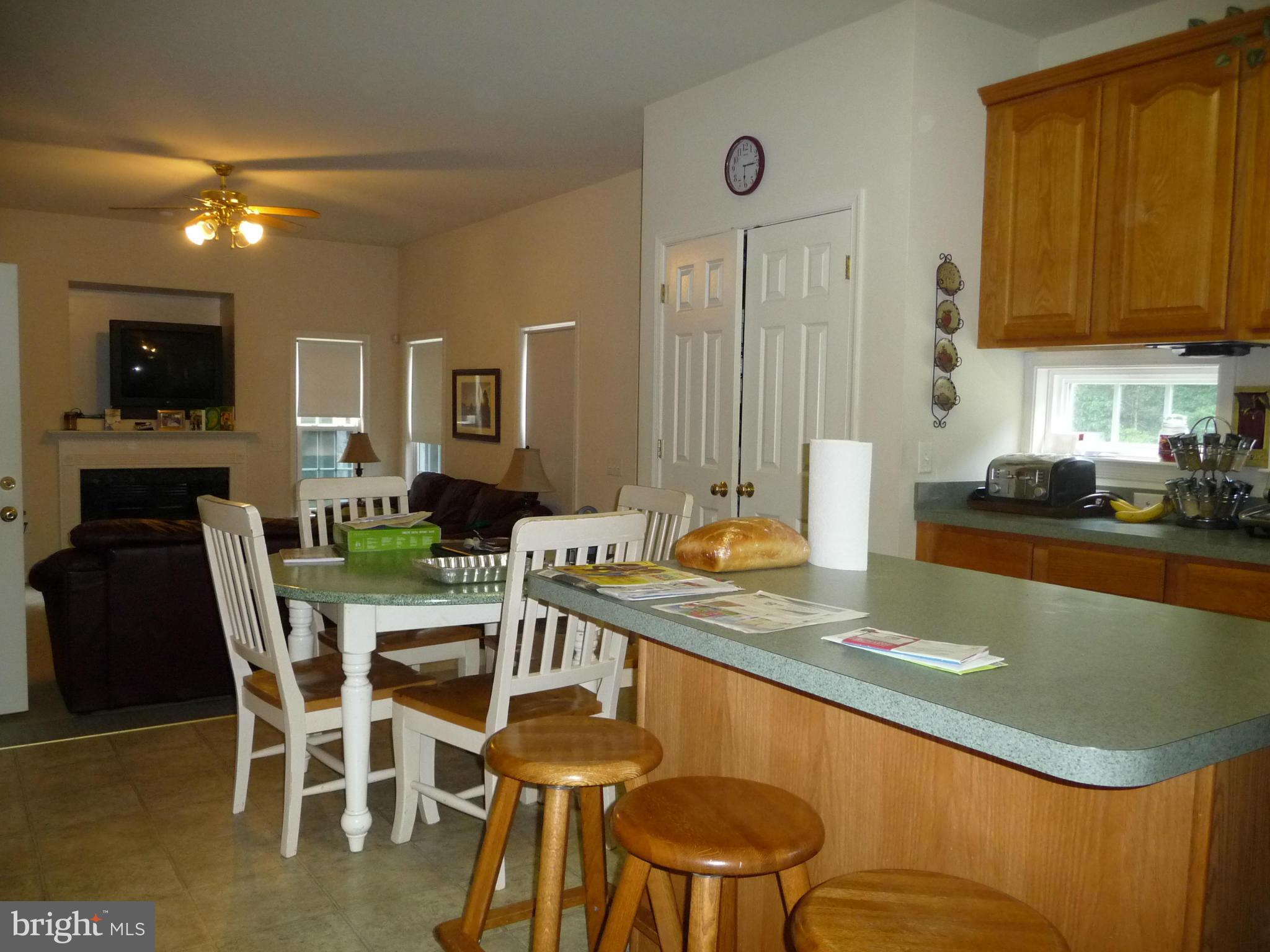 ROYAL HILLS ESTATES - Residential