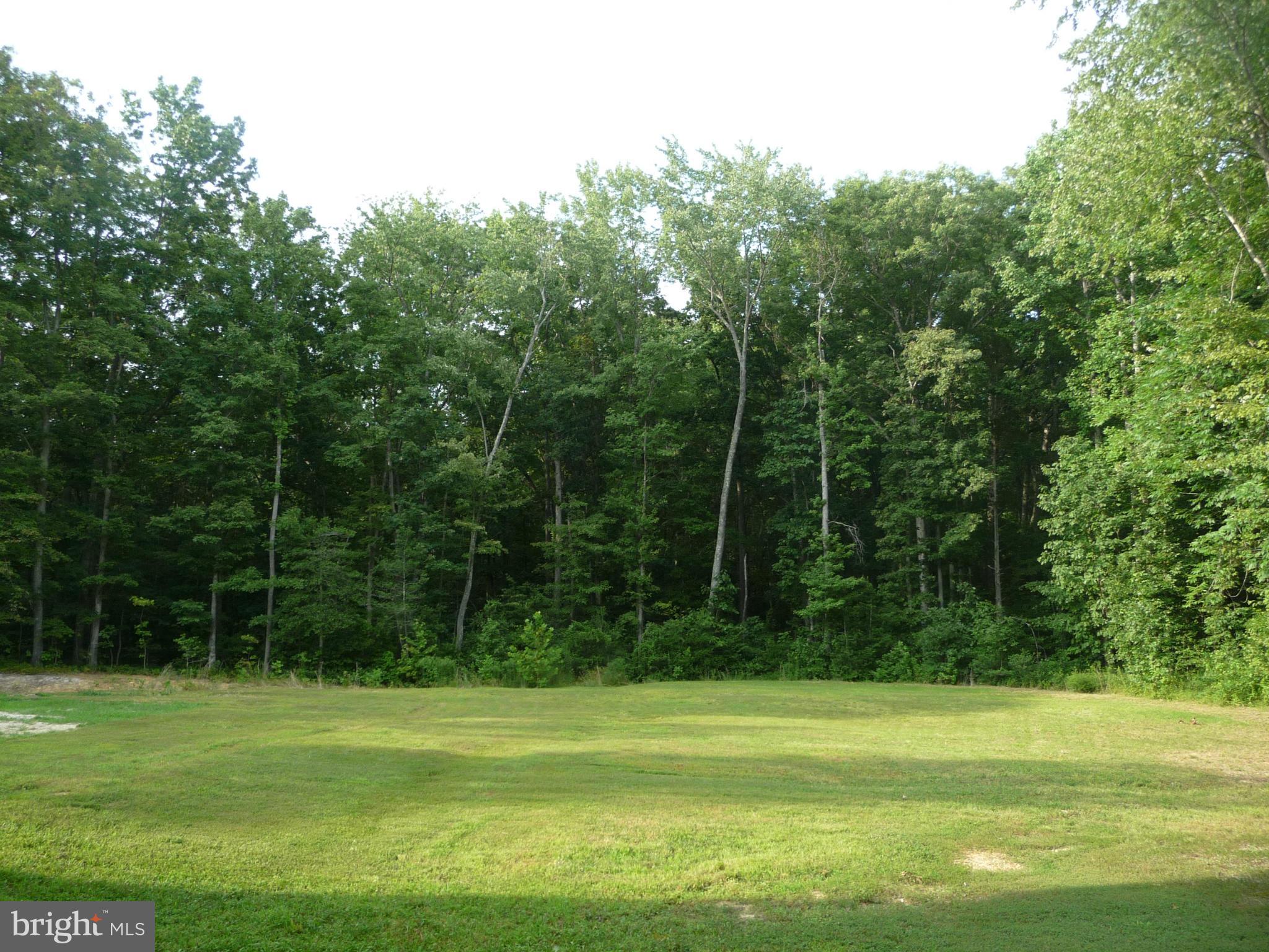 ROYAL HILLS ESTATES - Residential