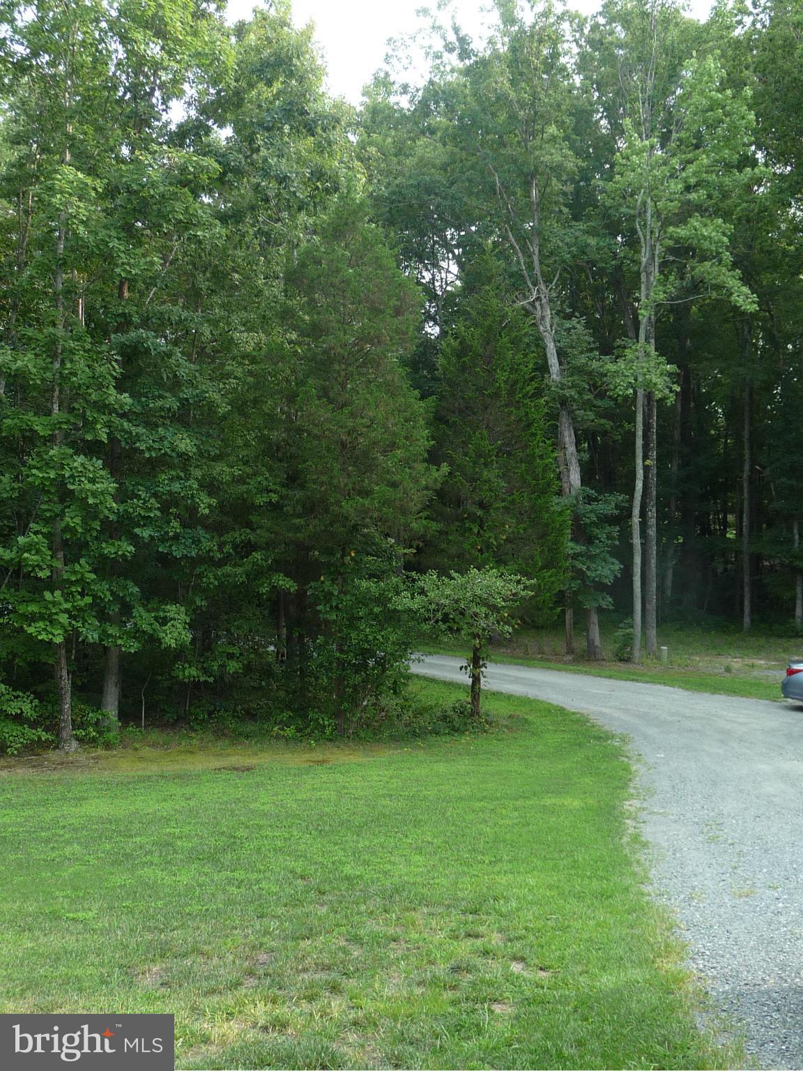 ROYAL HILLS ESTATES - Residential