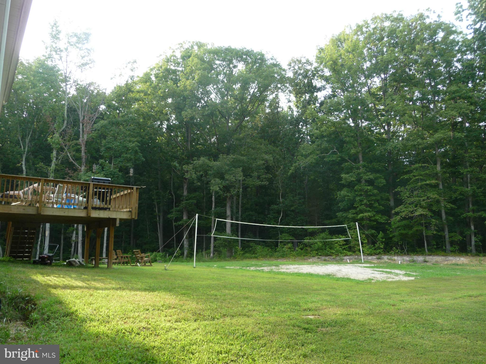 ROYAL HILLS ESTATES - Residential