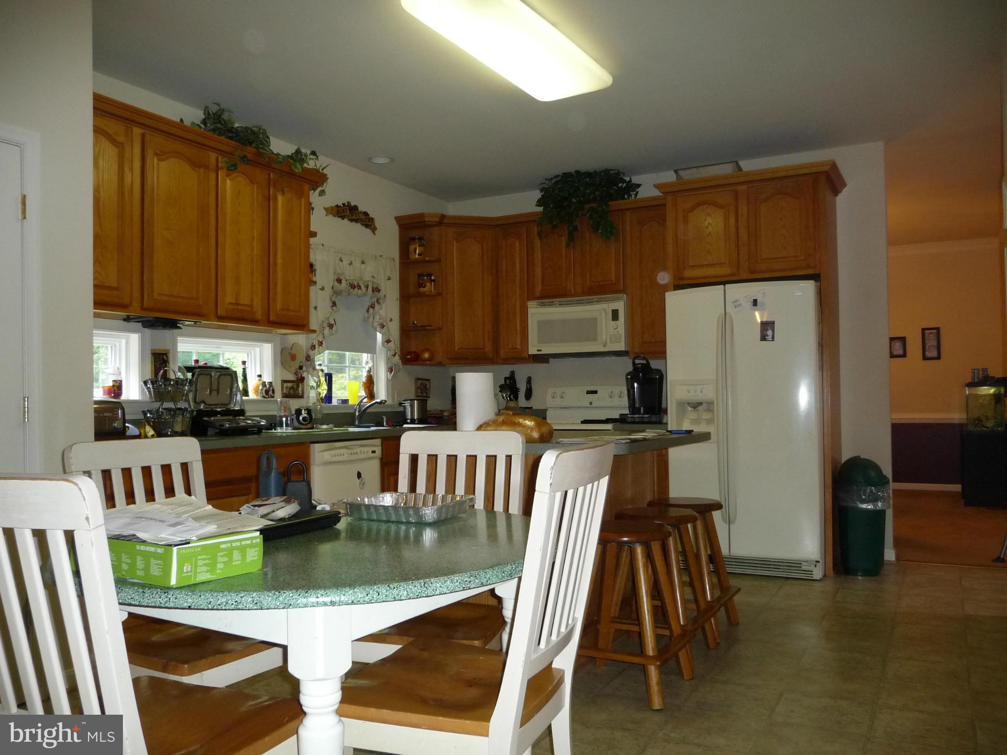 ROYAL HILLS ESTATES - Residential