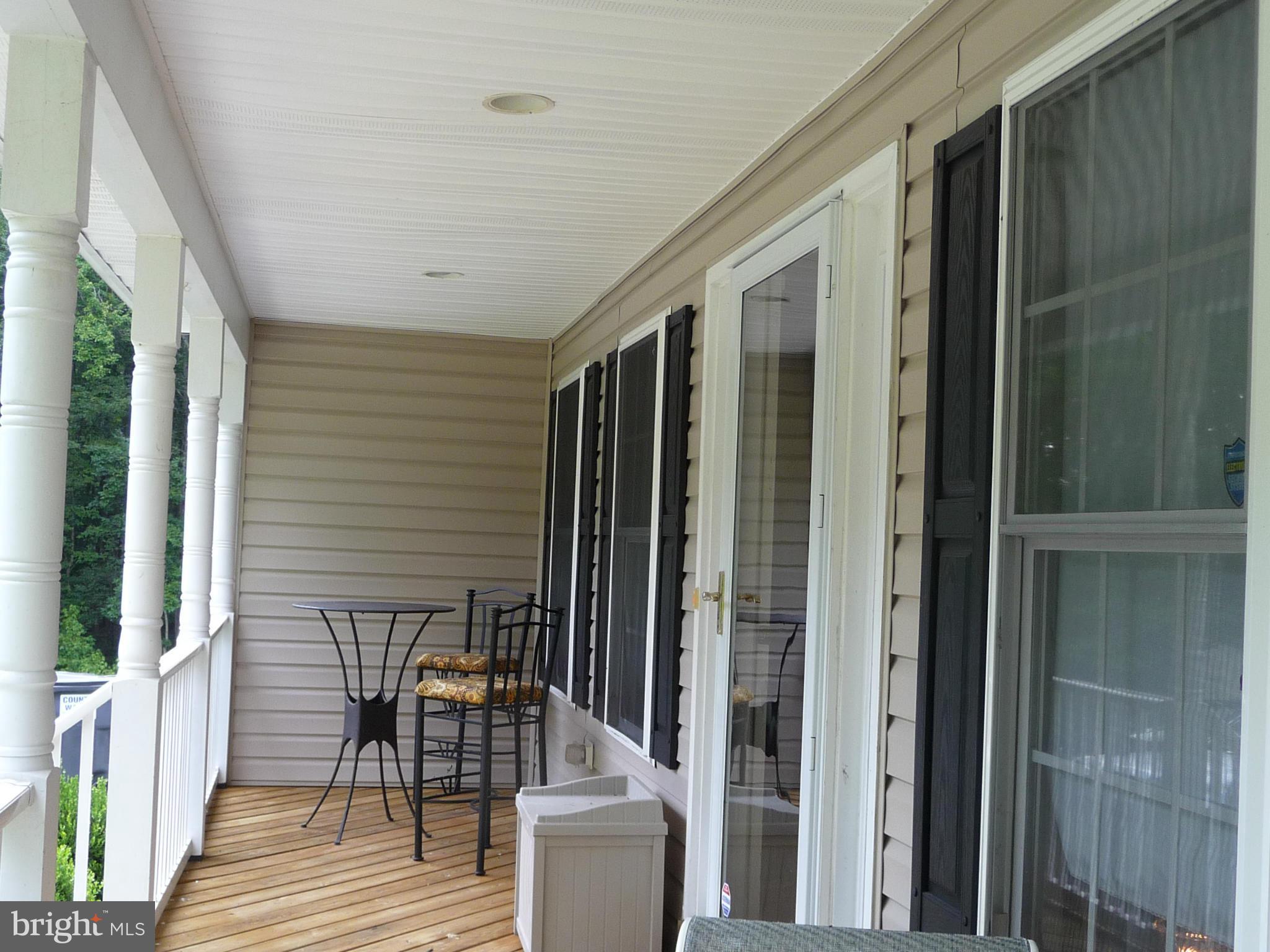 ROYAL HILLS ESTATES - Residential