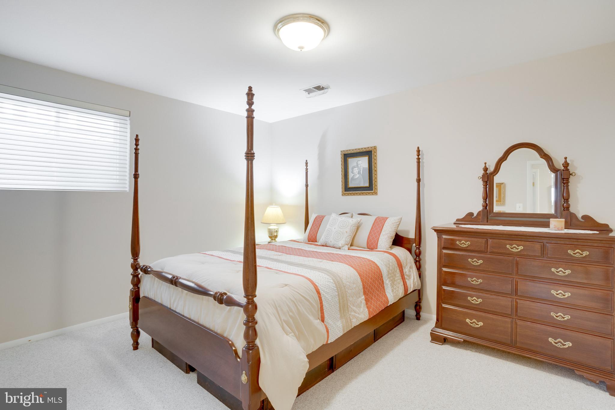 BENT TREE - Residential