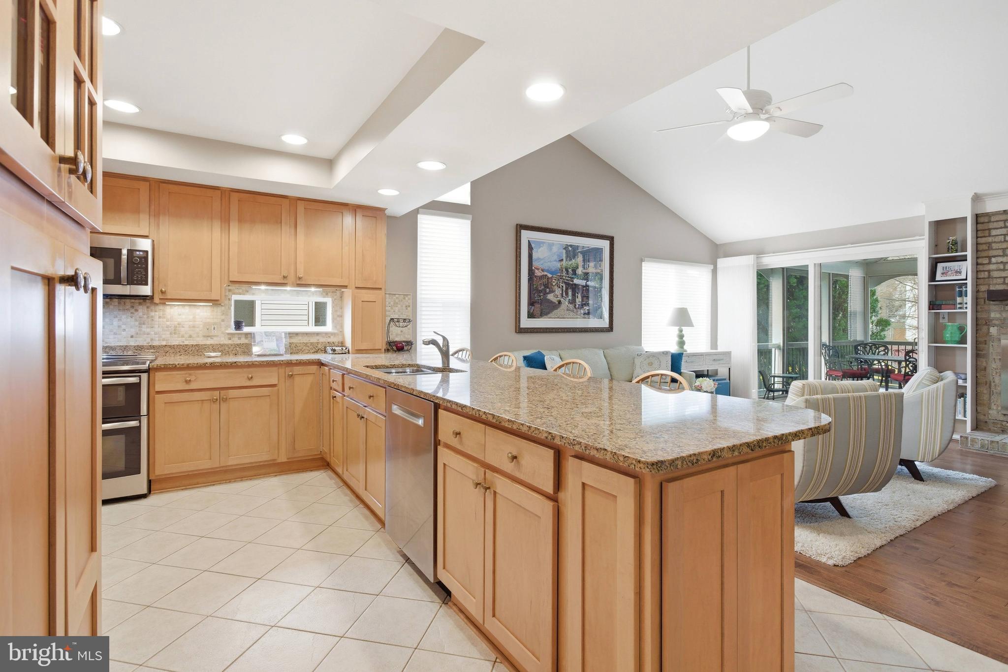 BENT TREE - Residential