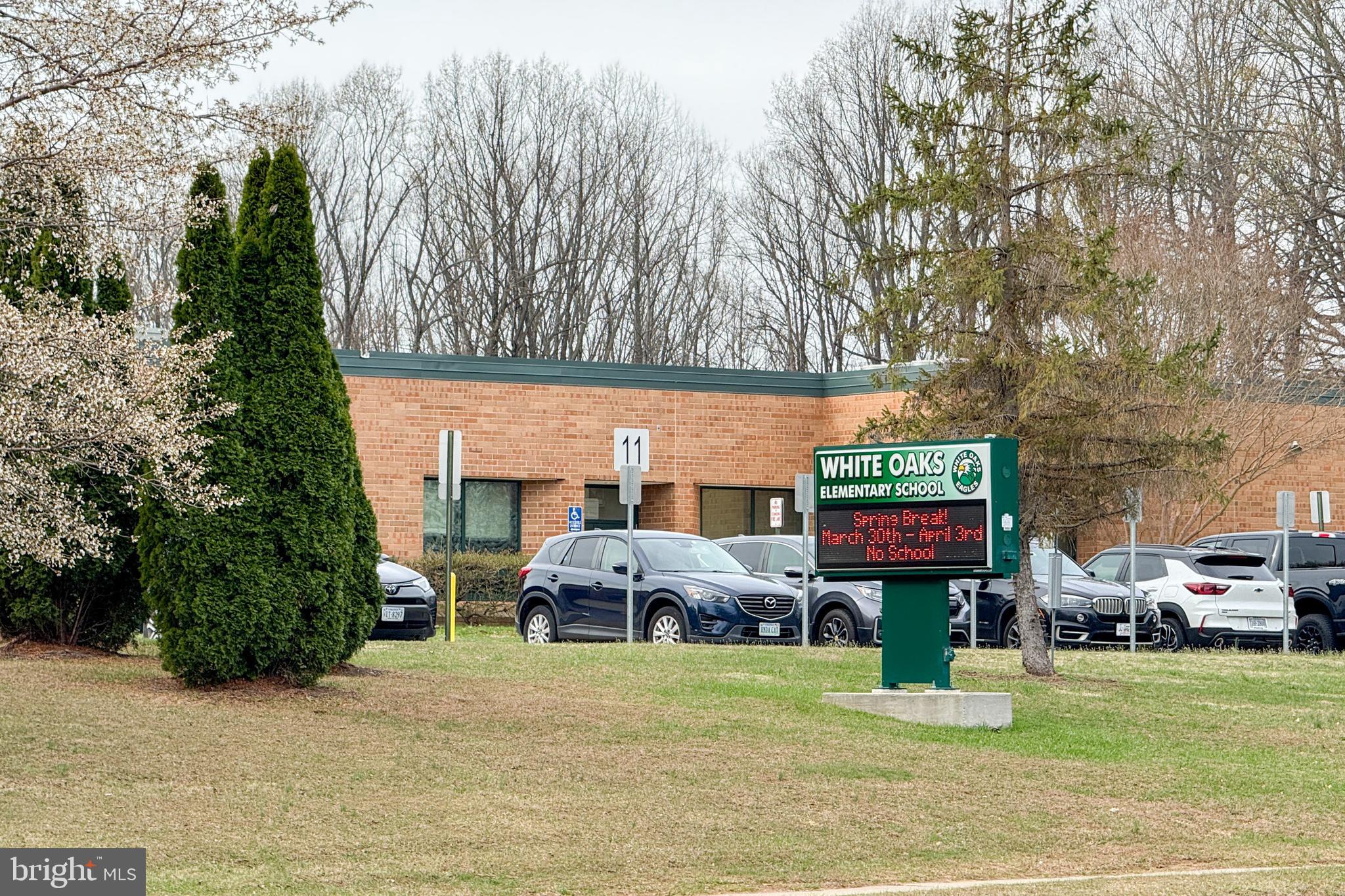 BENT TREE - Residential