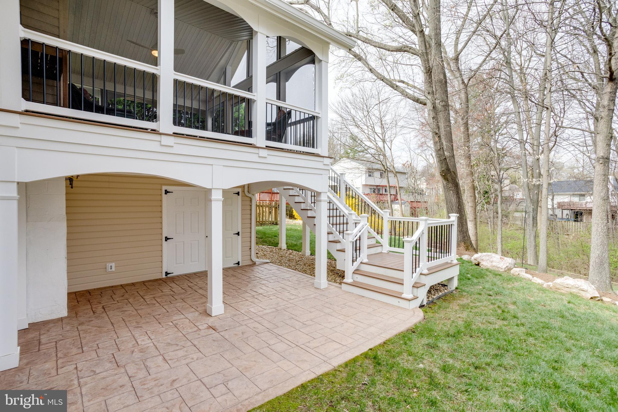 BENT TREE - Residential