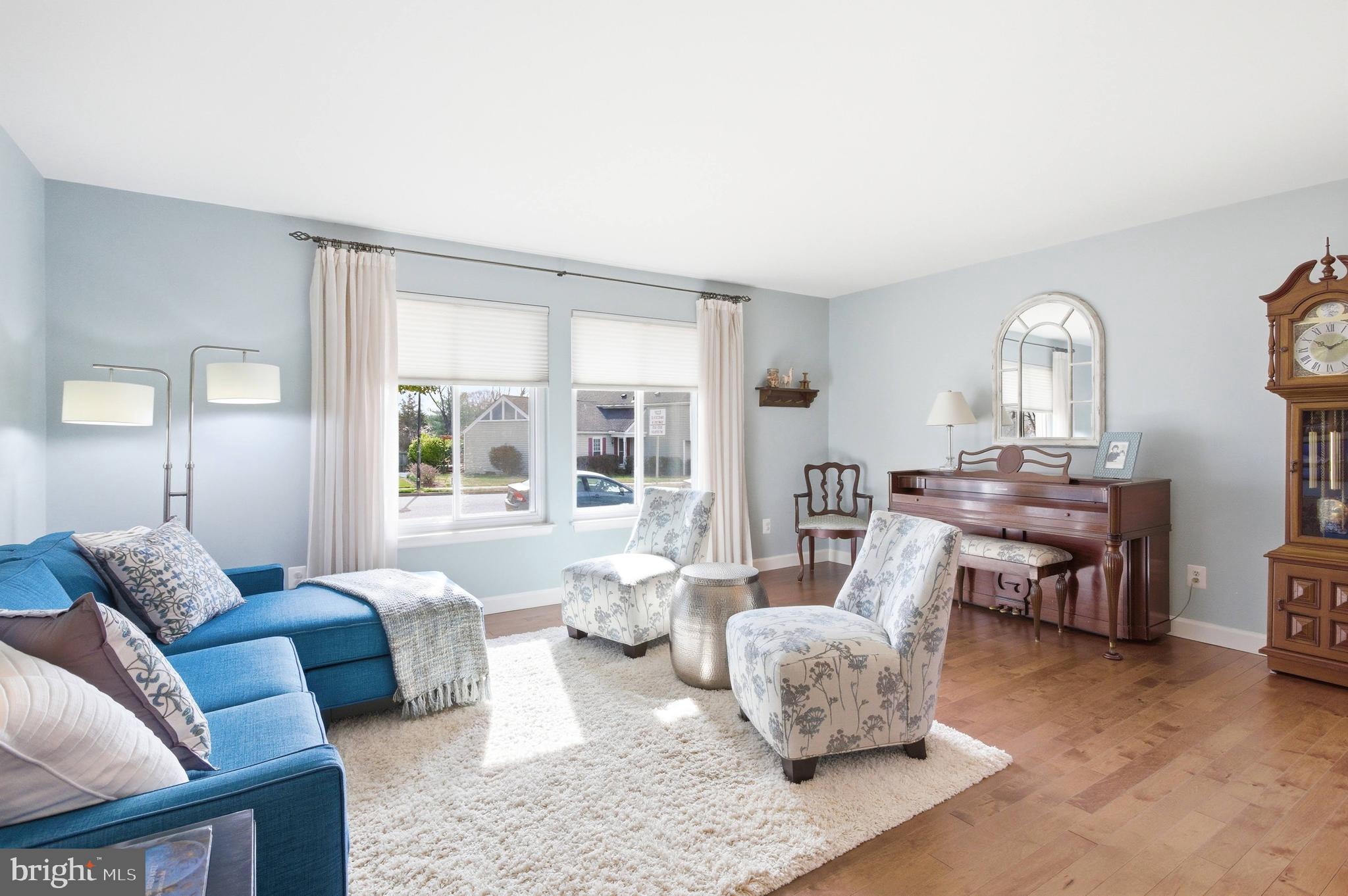 BENT TREE - Residential