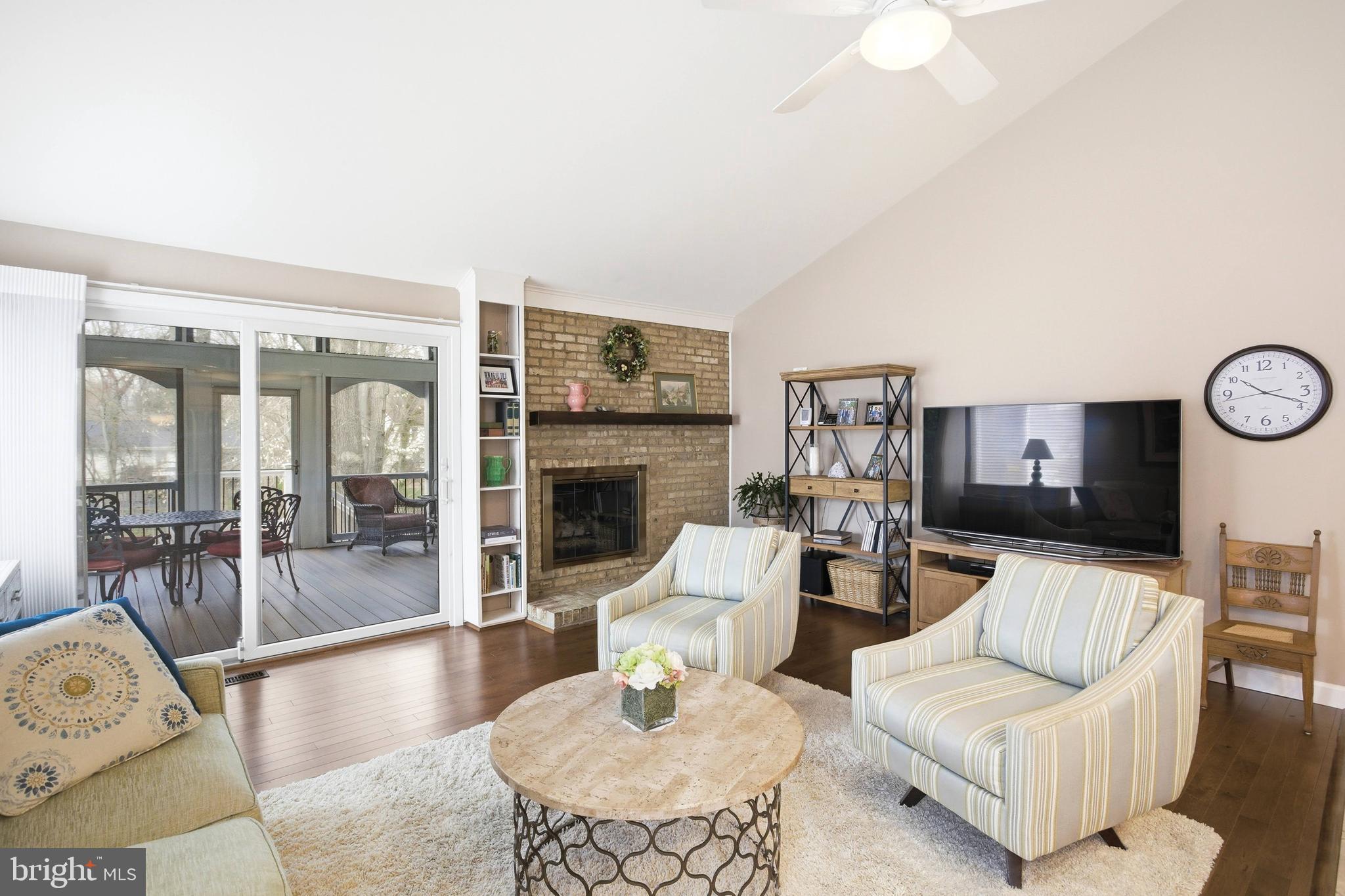 BENT TREE - Residential