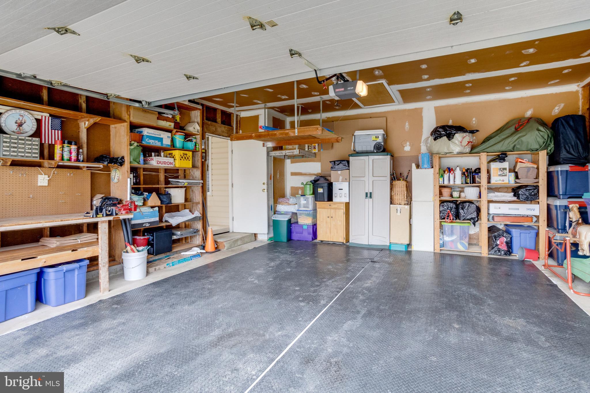 BENT TREE - Residential