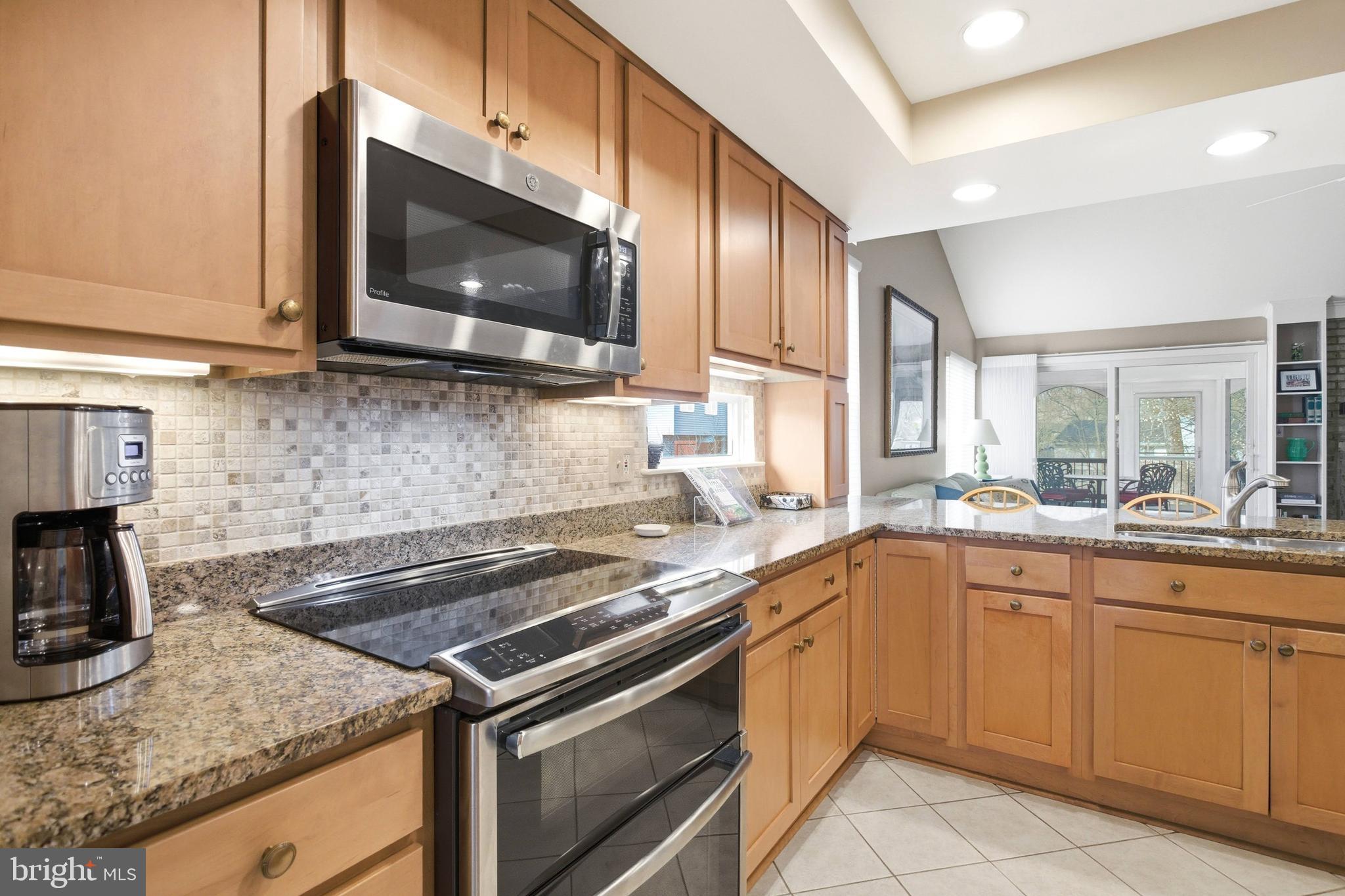 BENT TREE - Residential