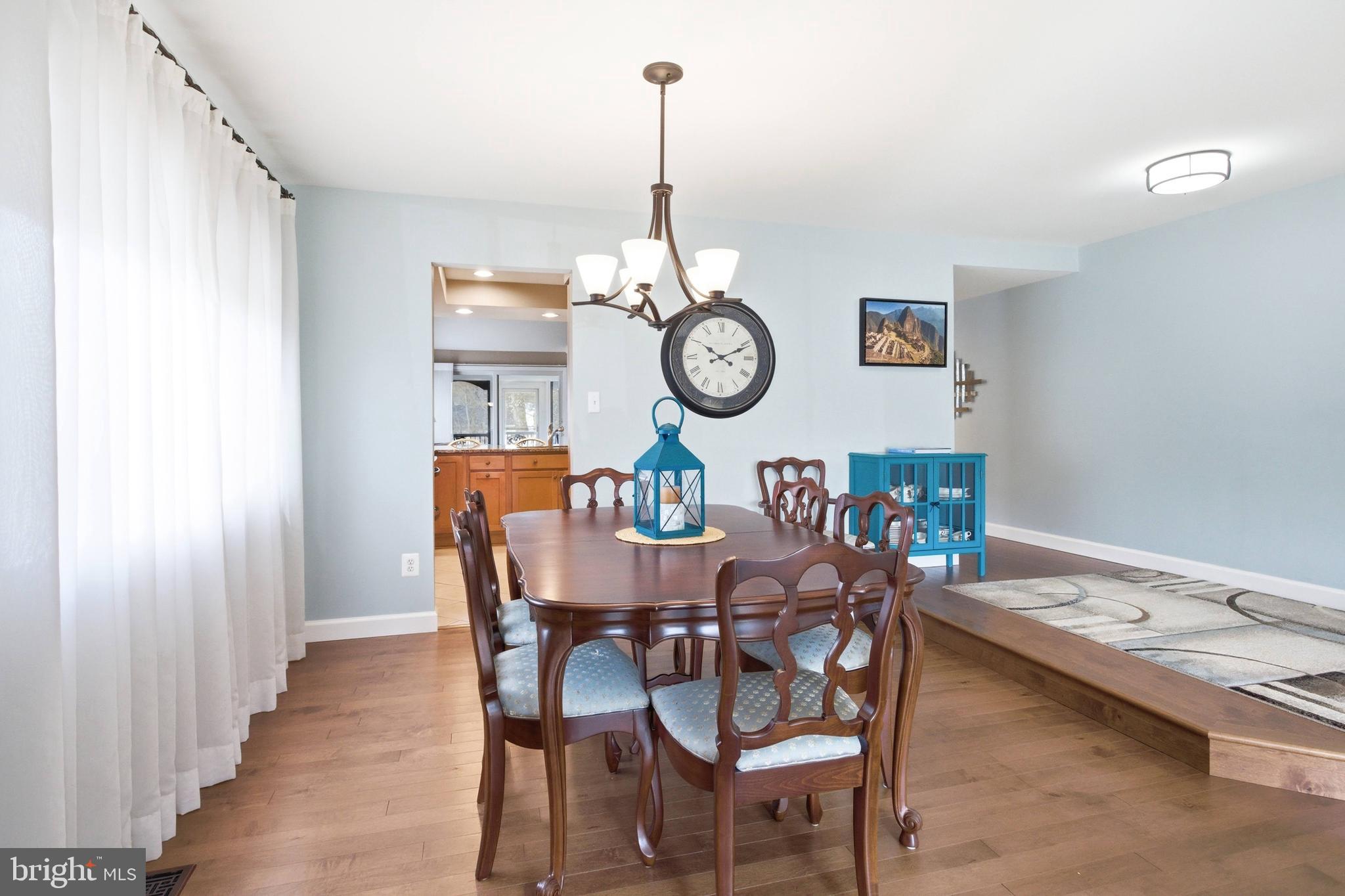 BENT TREE - Residential