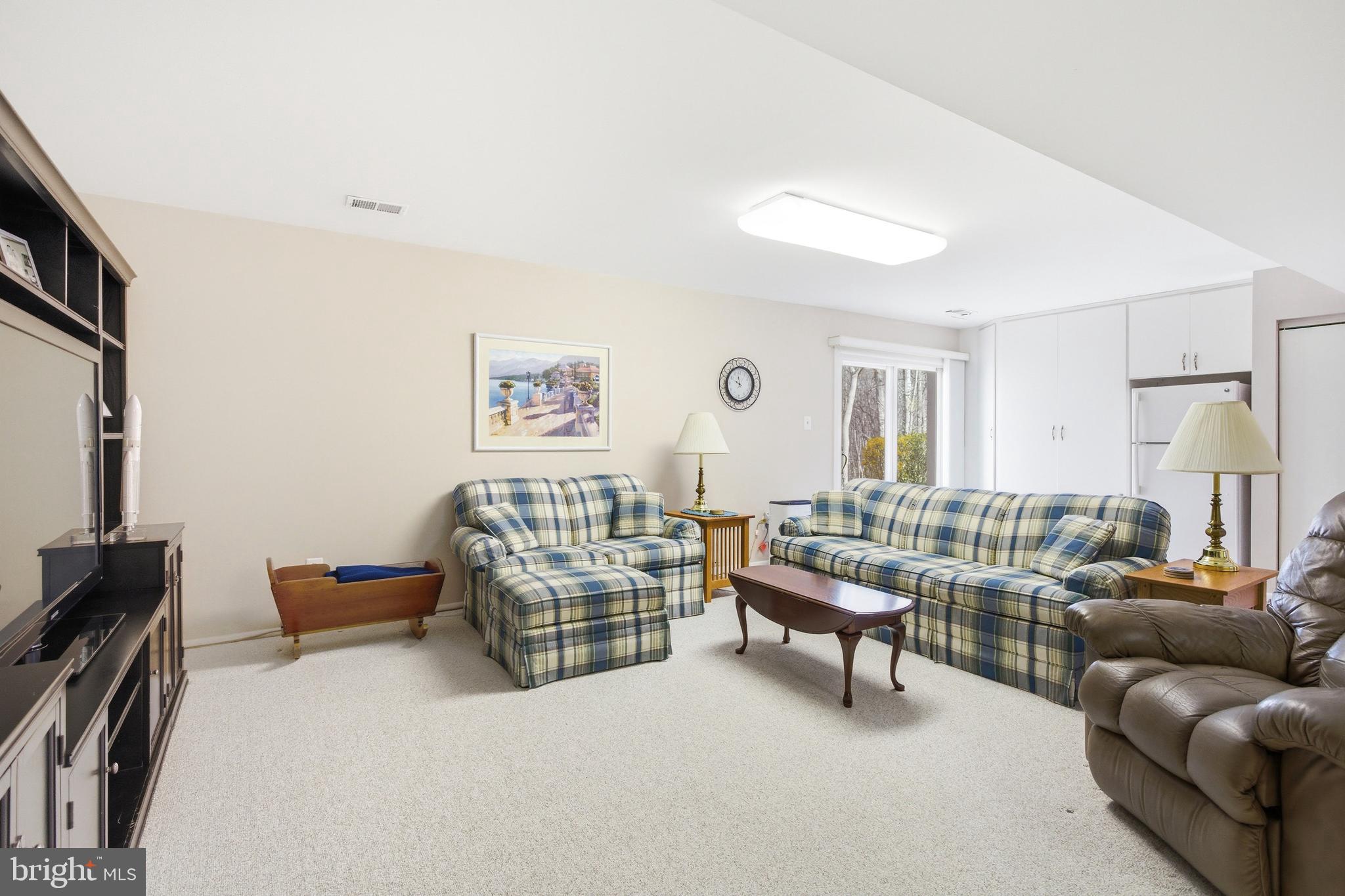 BENT TREE - Residential