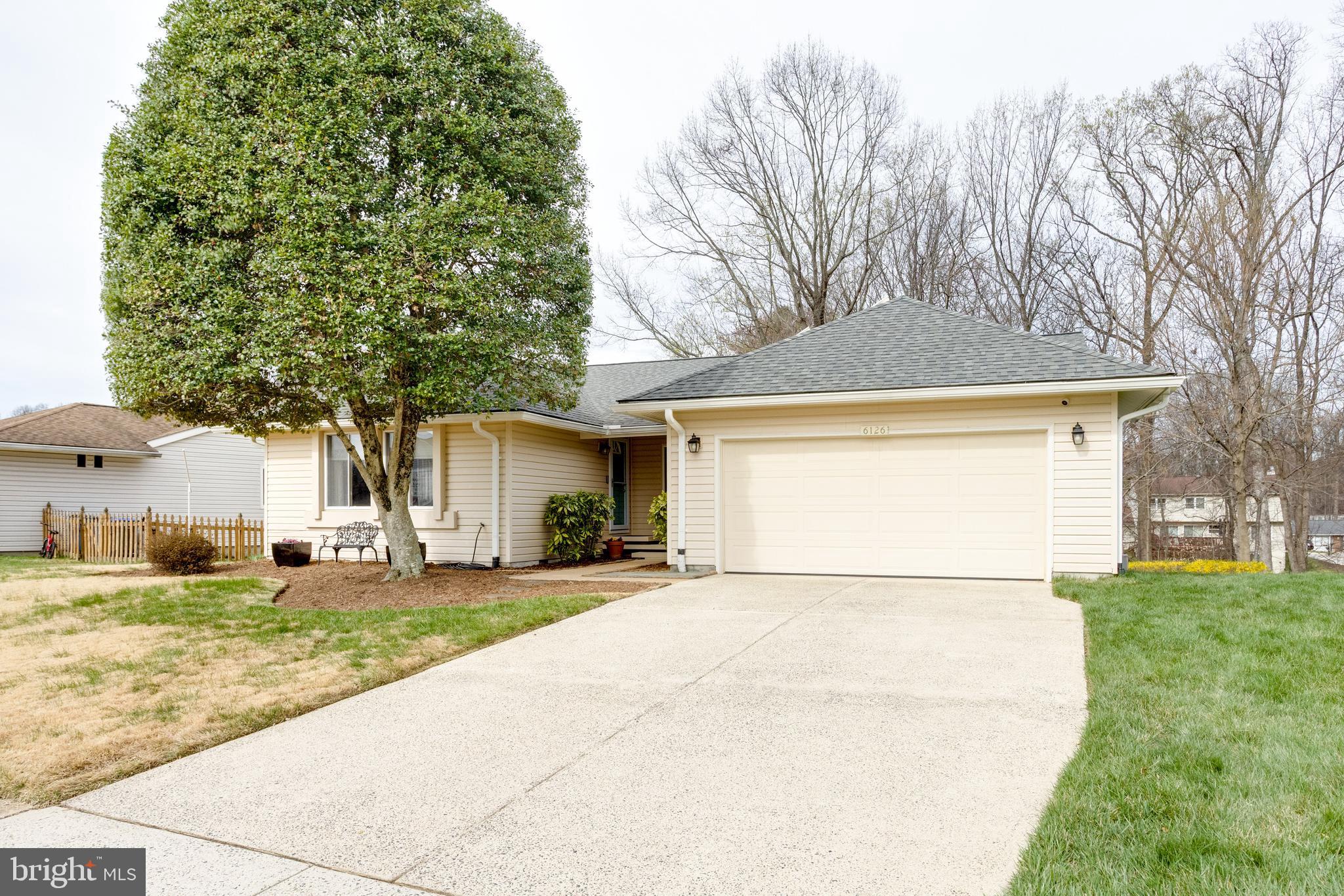 BENT TREE - Residential