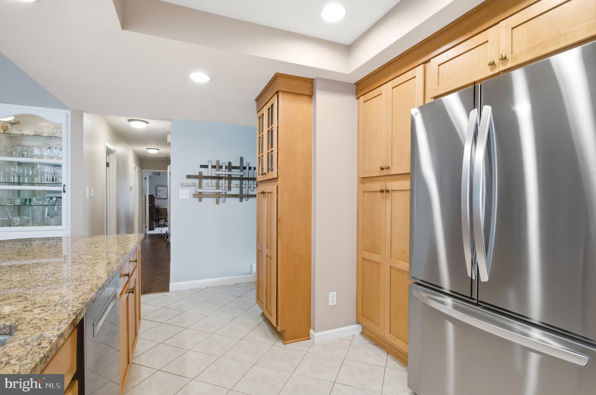 BENT TREE - Residential