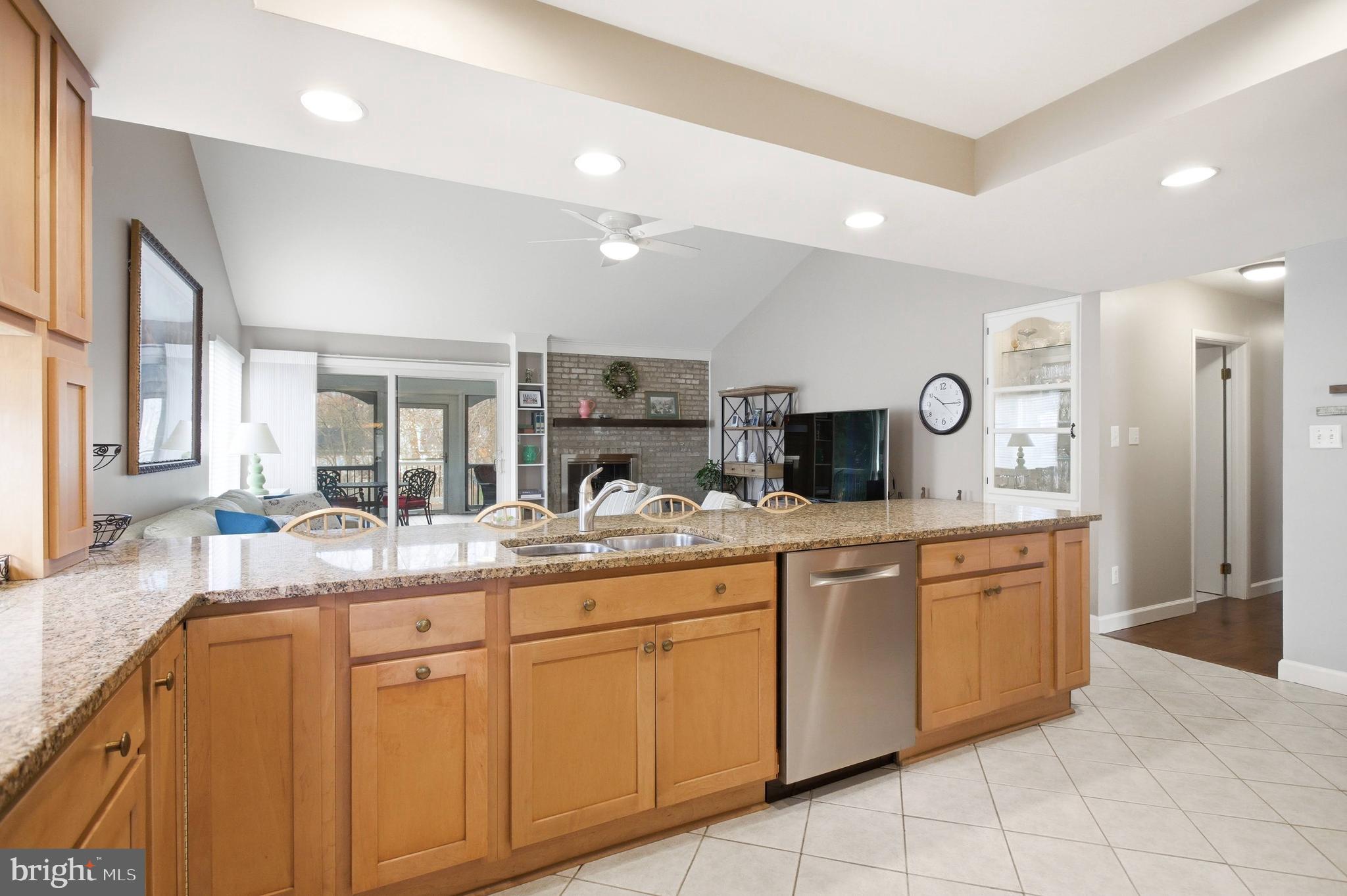 BENT TREE - Residential