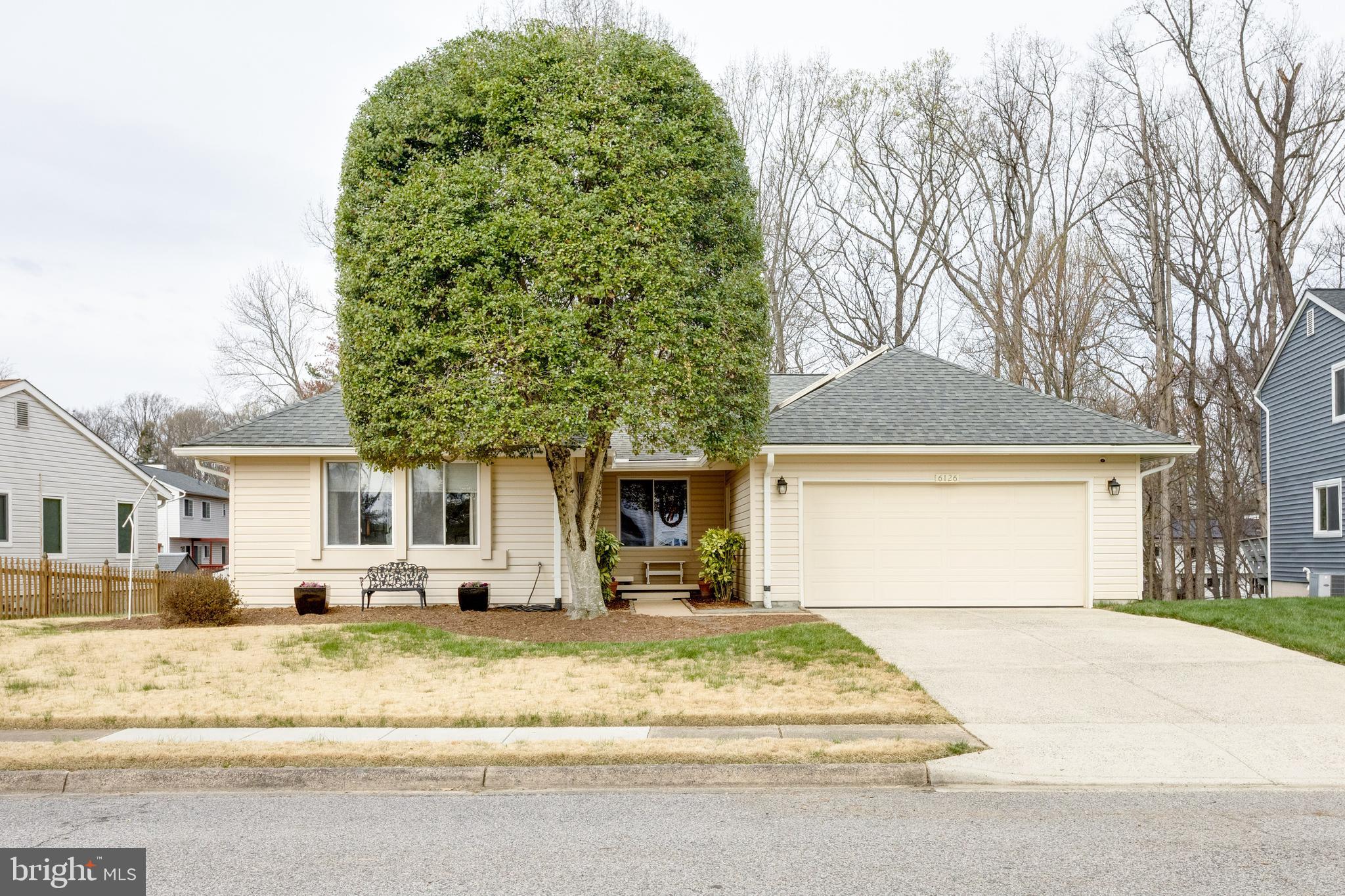 BENT TREE - Residential