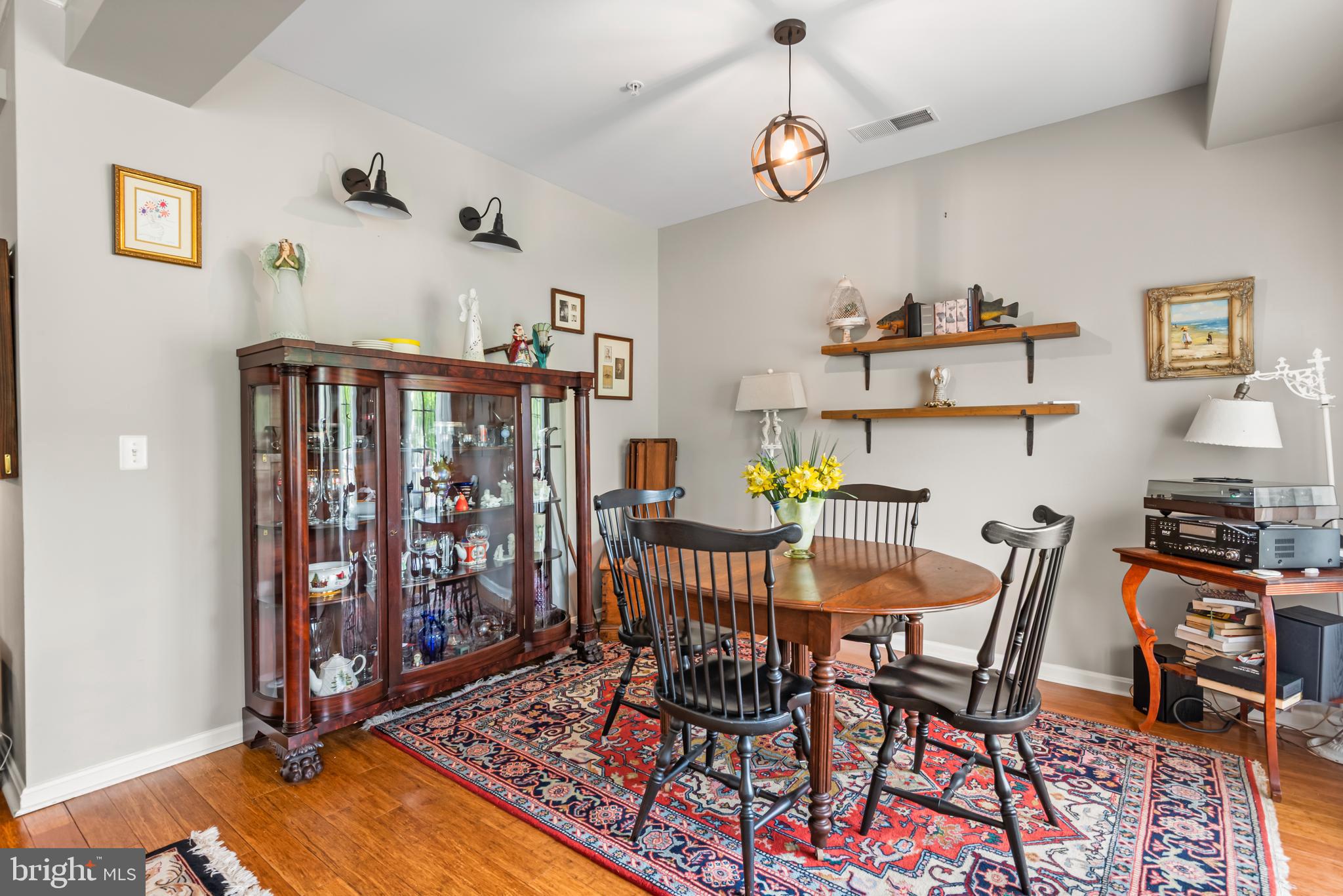 DEEP HARBOUR - Residential