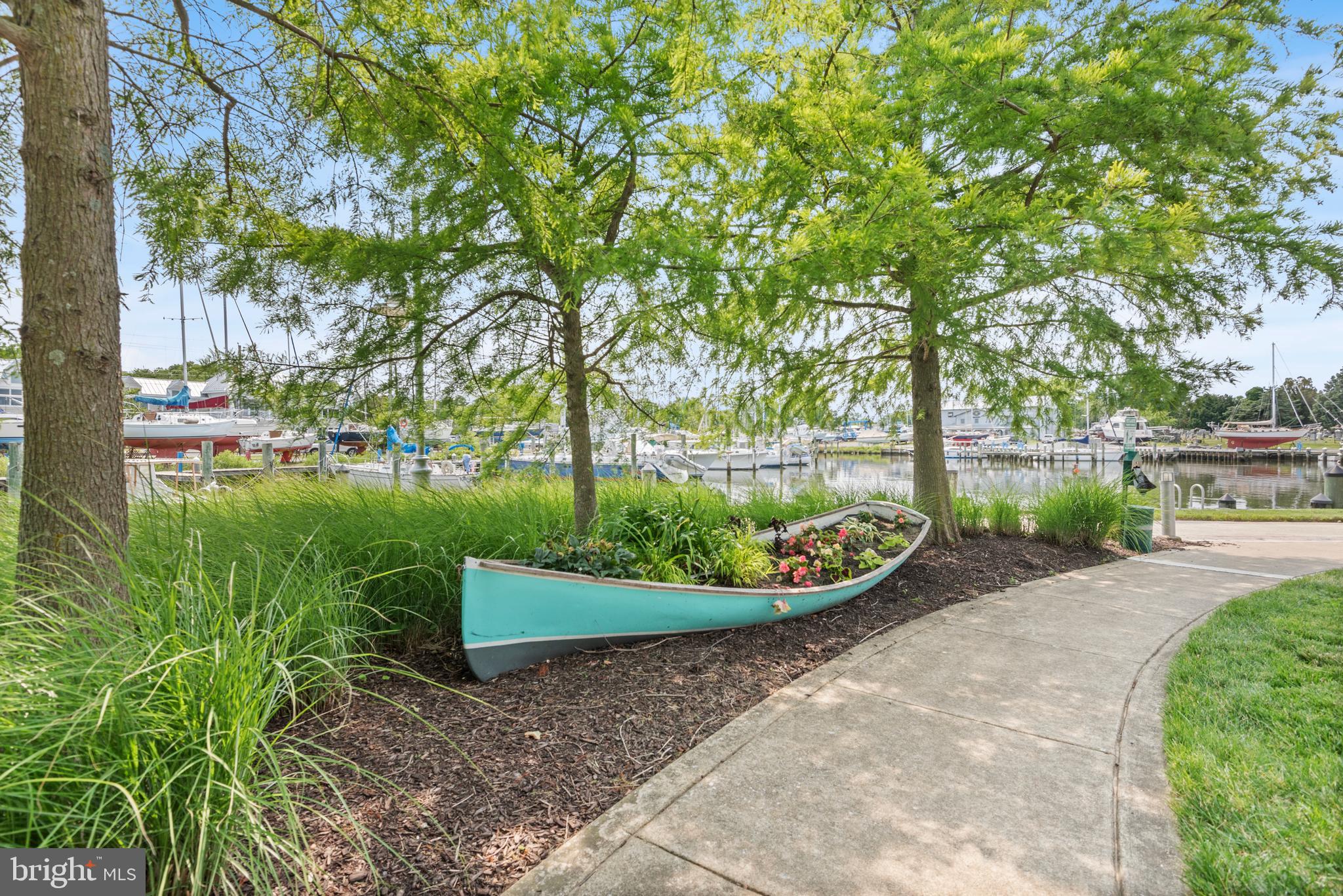 DEEP HARBOUR - Residential