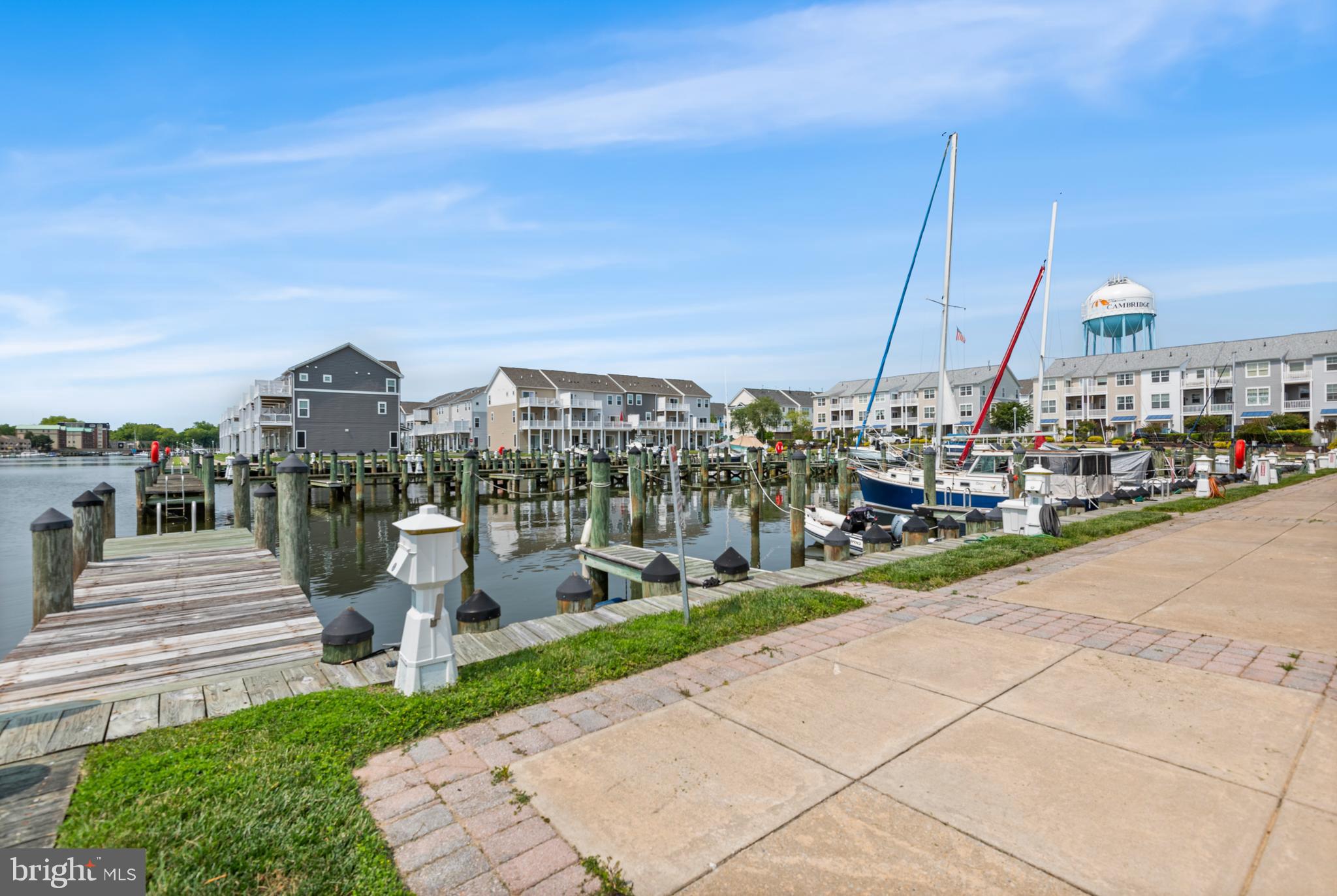 DEEP HARBOUR - Residential