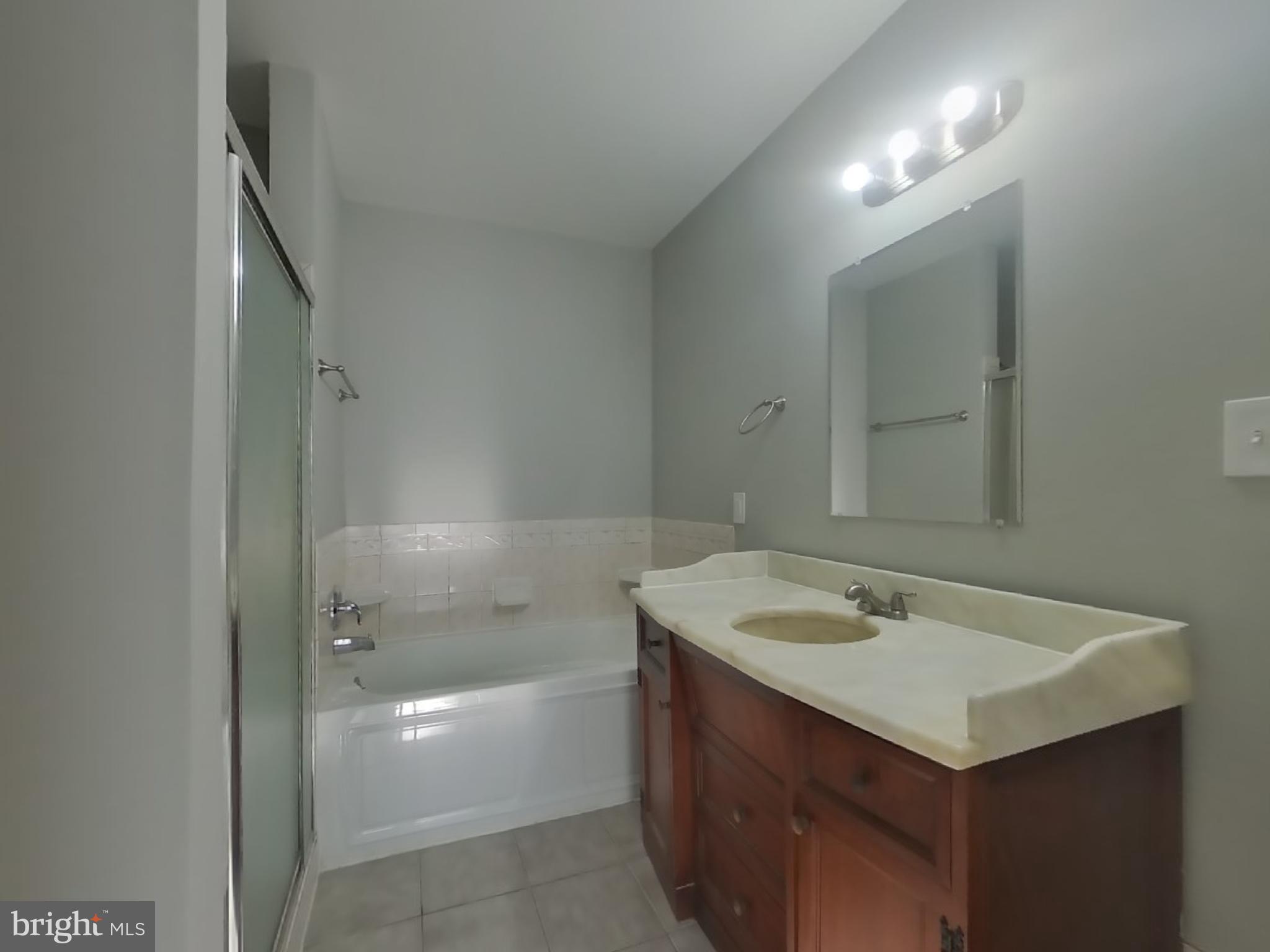 FRIENDLY FARMS - Residential Lease