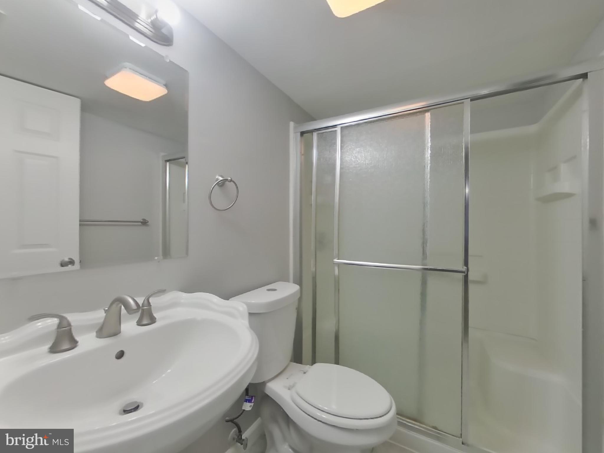 FRIENDLY FARMS - Residential Lease