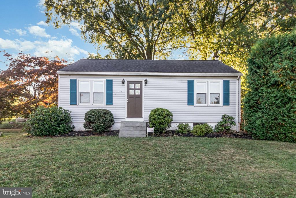 Photo of 3809 Colonial Road, HARRISBURG, PA 17109 (MLS # PADA2050146)