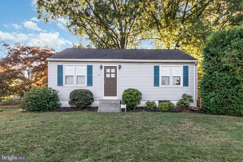 Photo of 3809 Colonial Road, HARRISBURG, PA 17109 (MLS # PADA2050146)