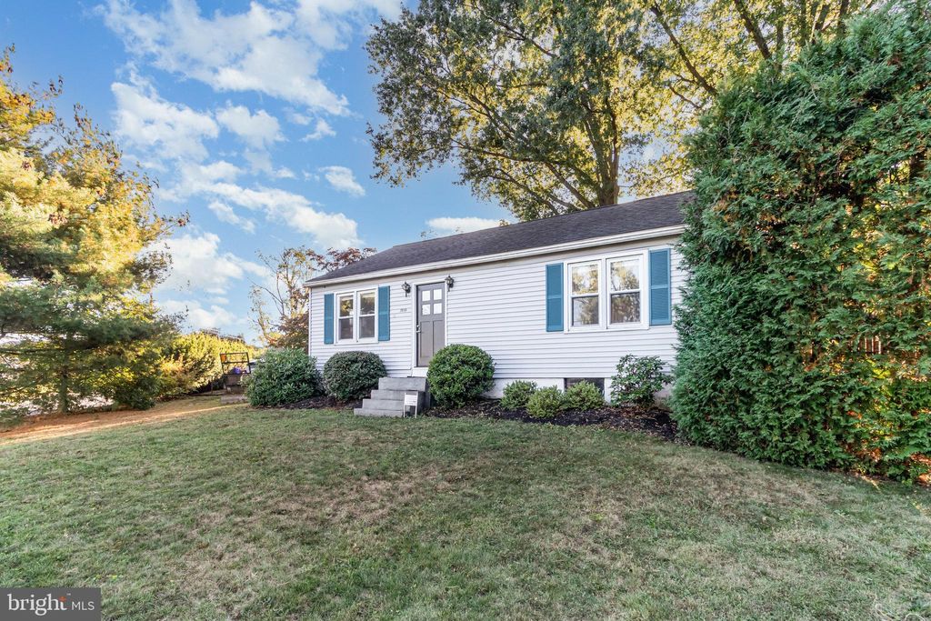 Photo of 3809 Colonial Road, HARRISBURG, PA 17109 (MLS # PADA2050146)