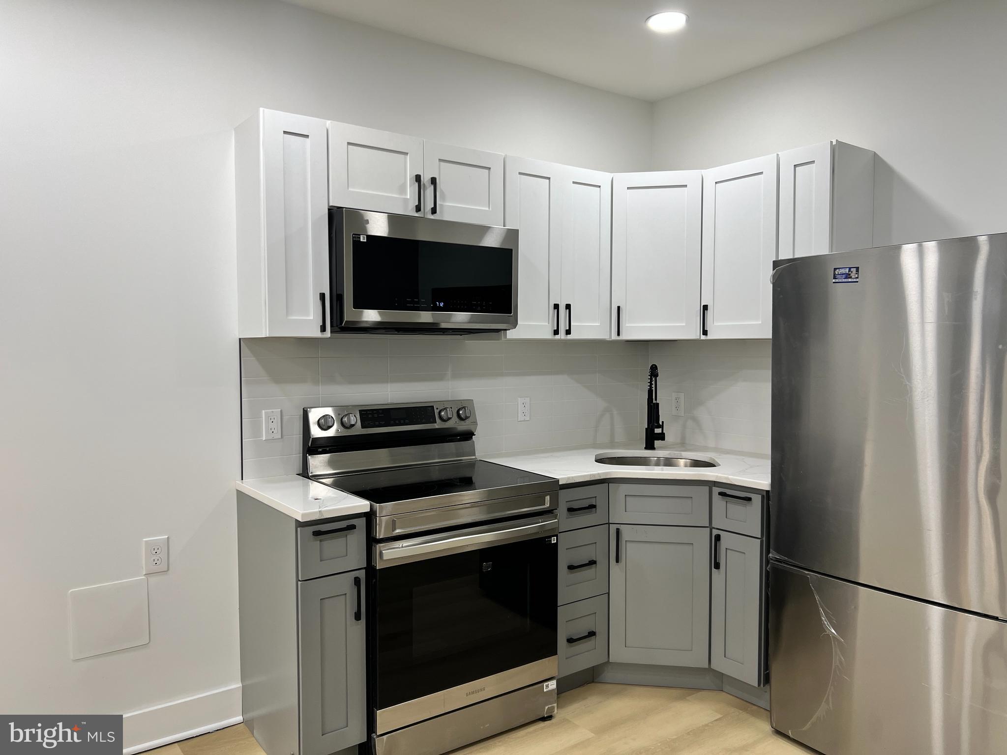 5816 DELANCEY STREET