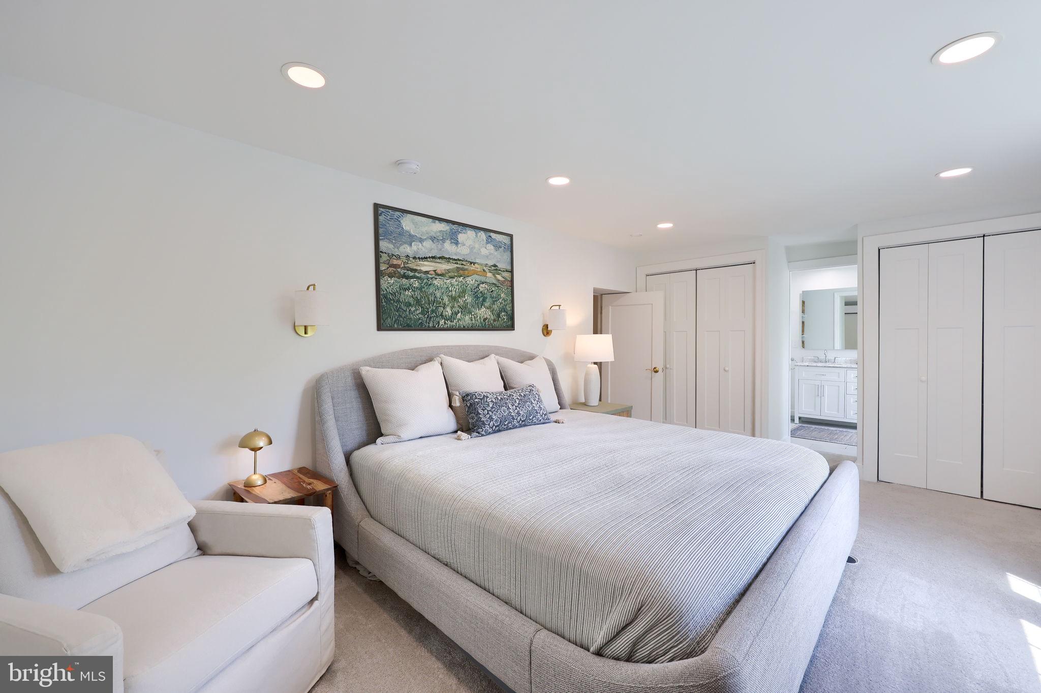 GRANDVIEW HEIGHTS - Residential
