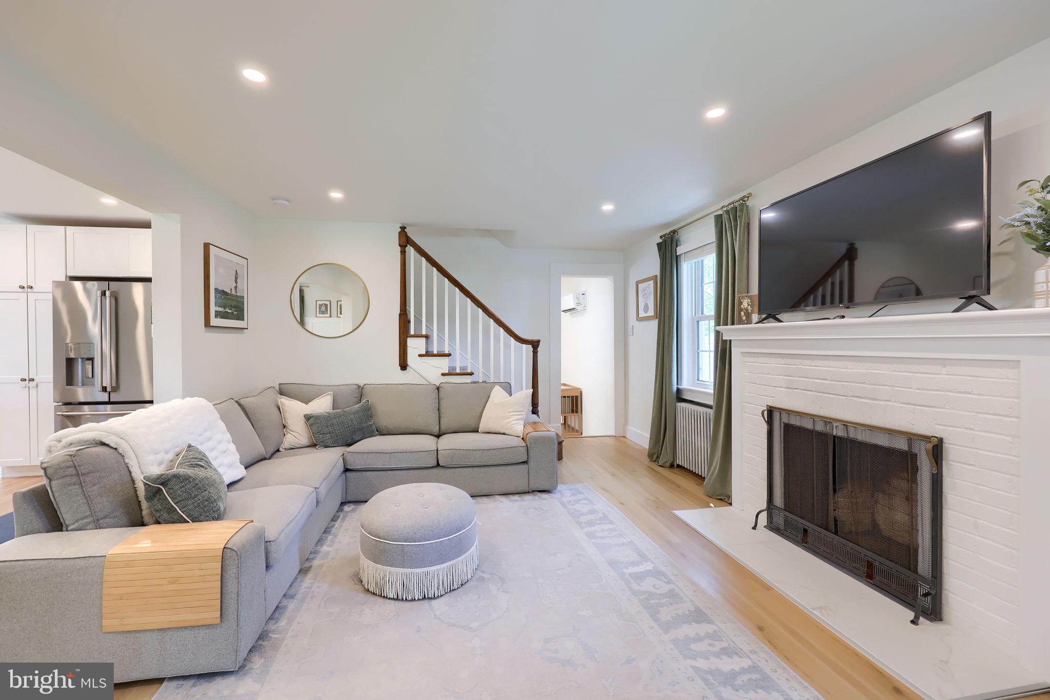 GRANDVIEW HEIGHTS - Residential