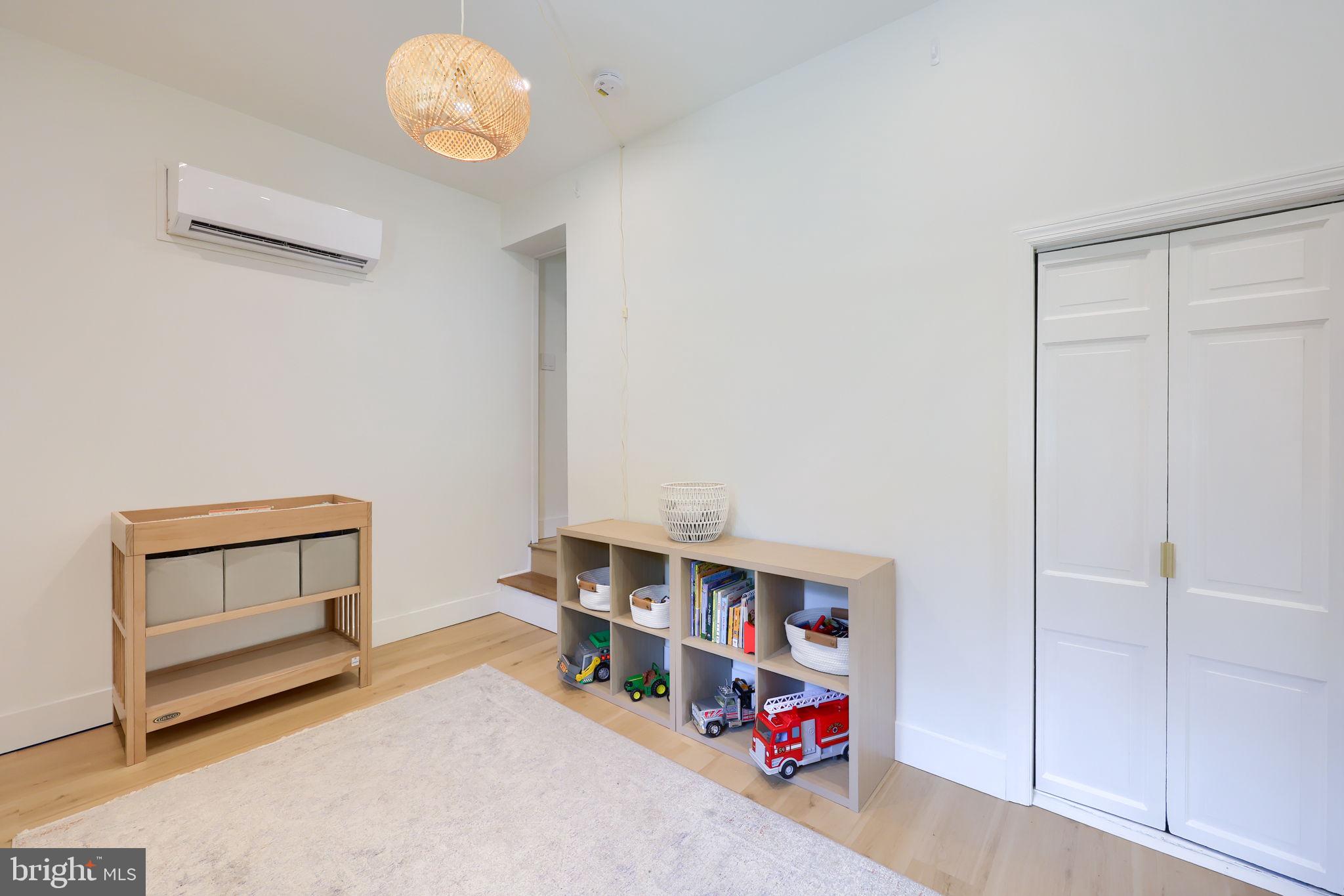 GRANDVIEW HEIGHTS - Residential