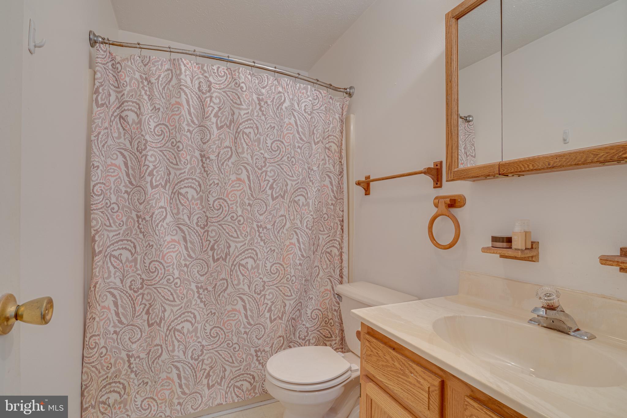 OPEQUON MEADOWS - Residential