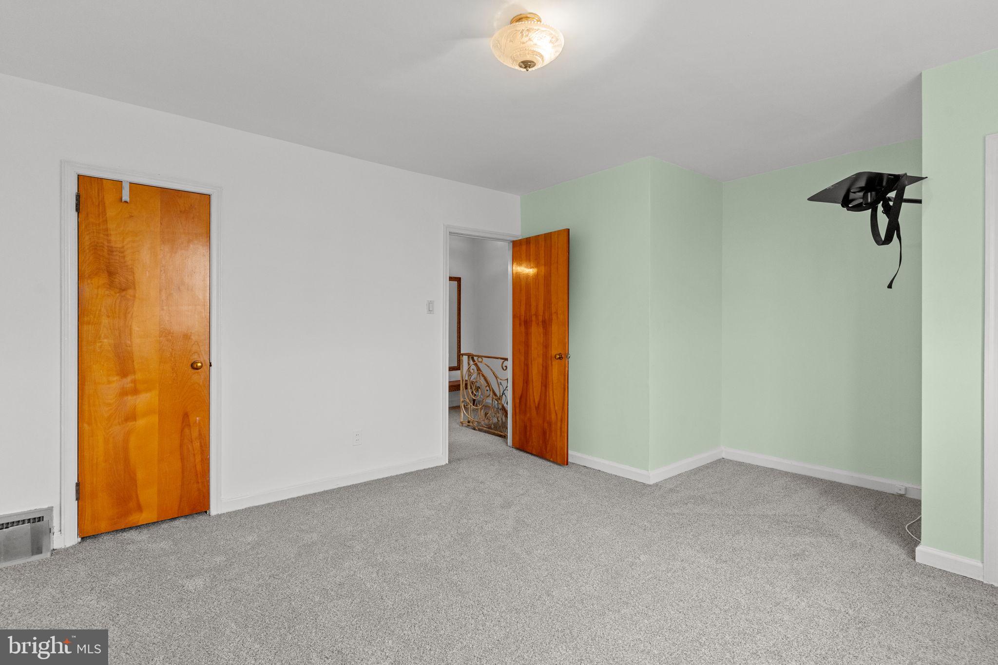 MAYFAIR - Residential