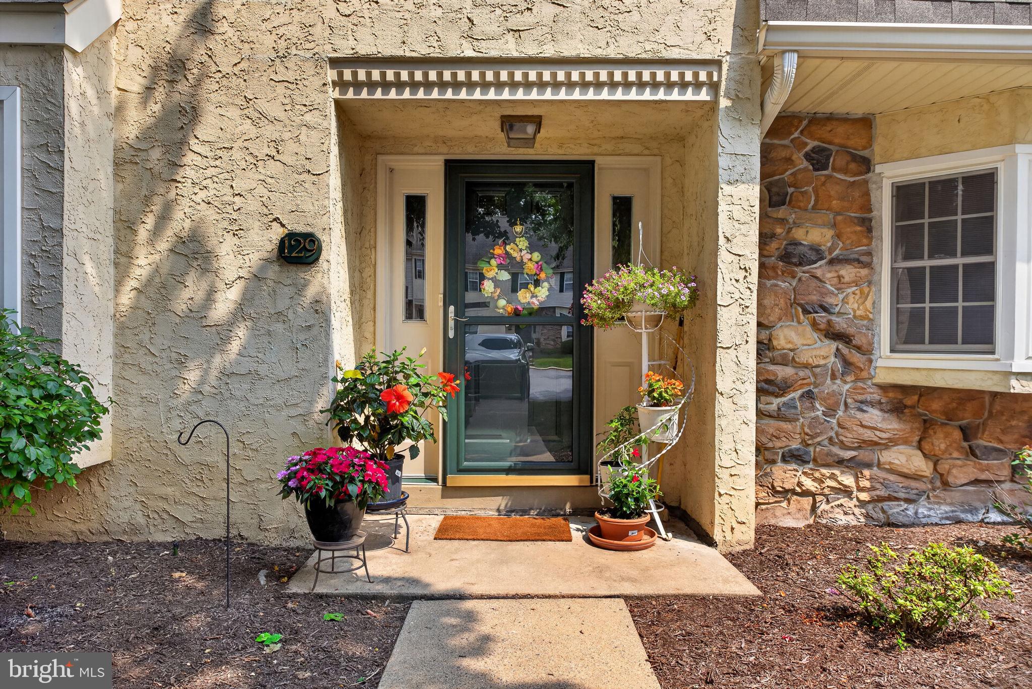 129 OAK KNOLL CIRCLE