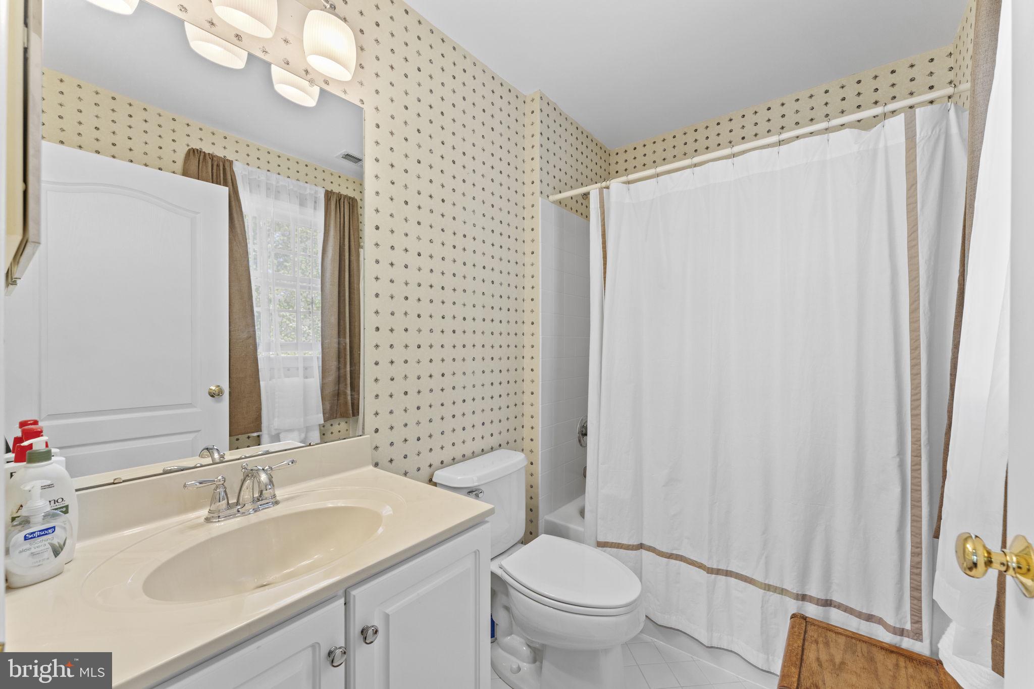 VALLEY FORGE WOODS - Residential